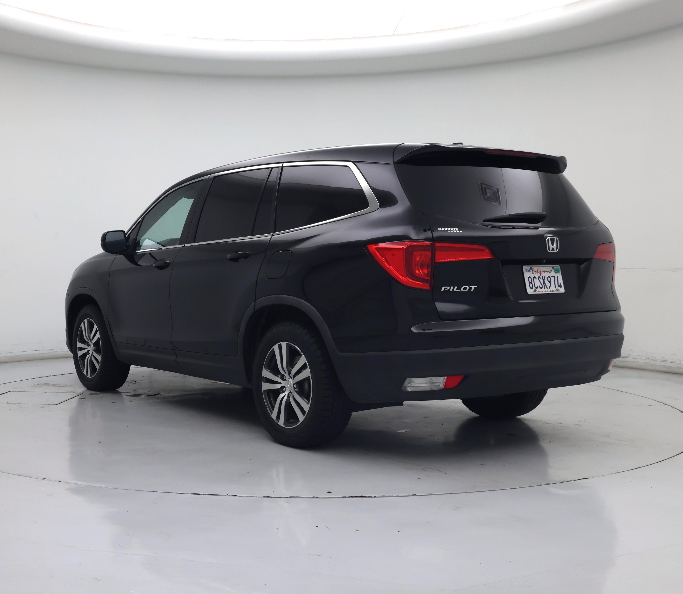 Thumbnail: 2018 Honda Pilot - 2