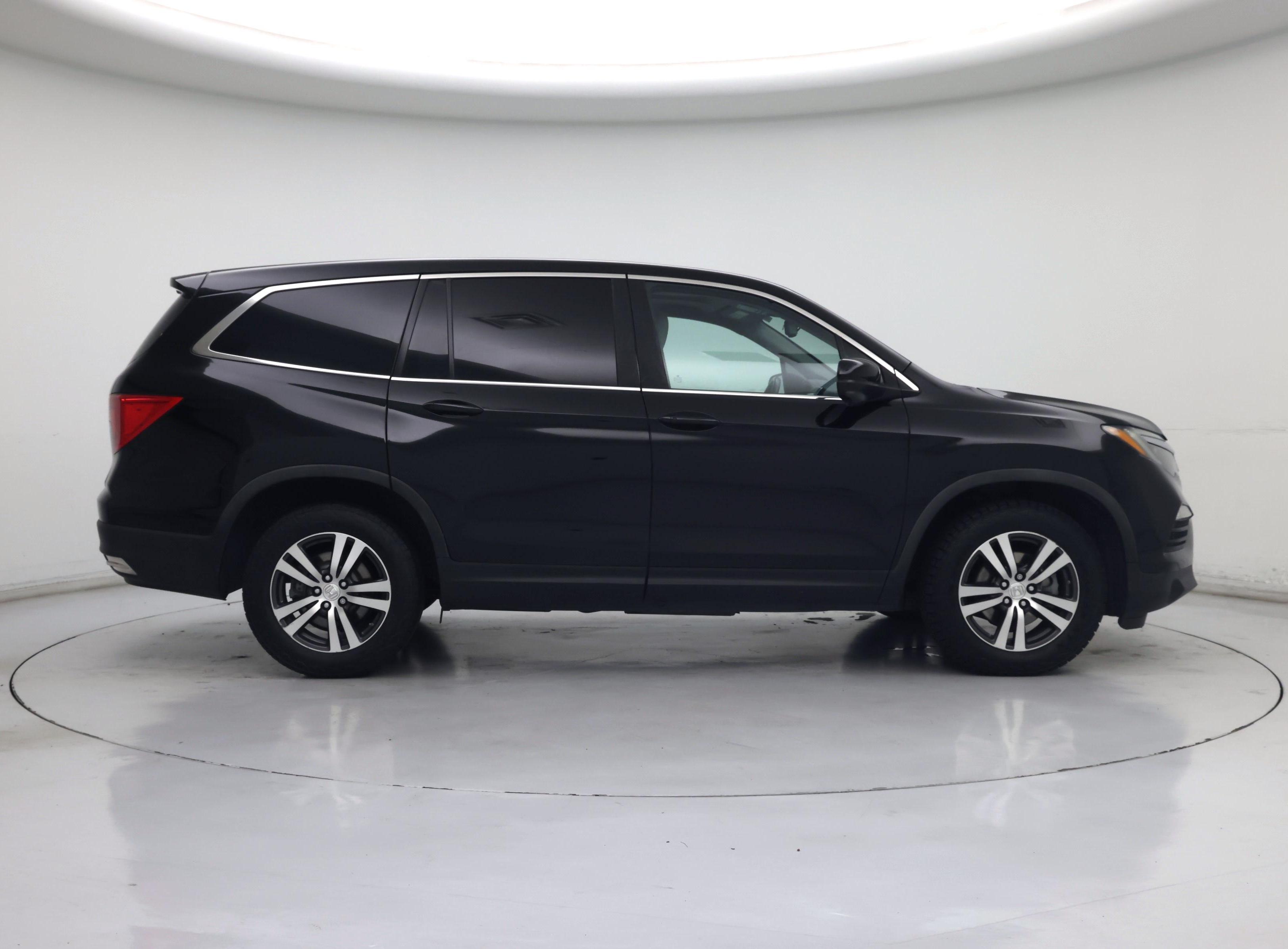 Thumbnail: 2018 Honda Pilot - 7