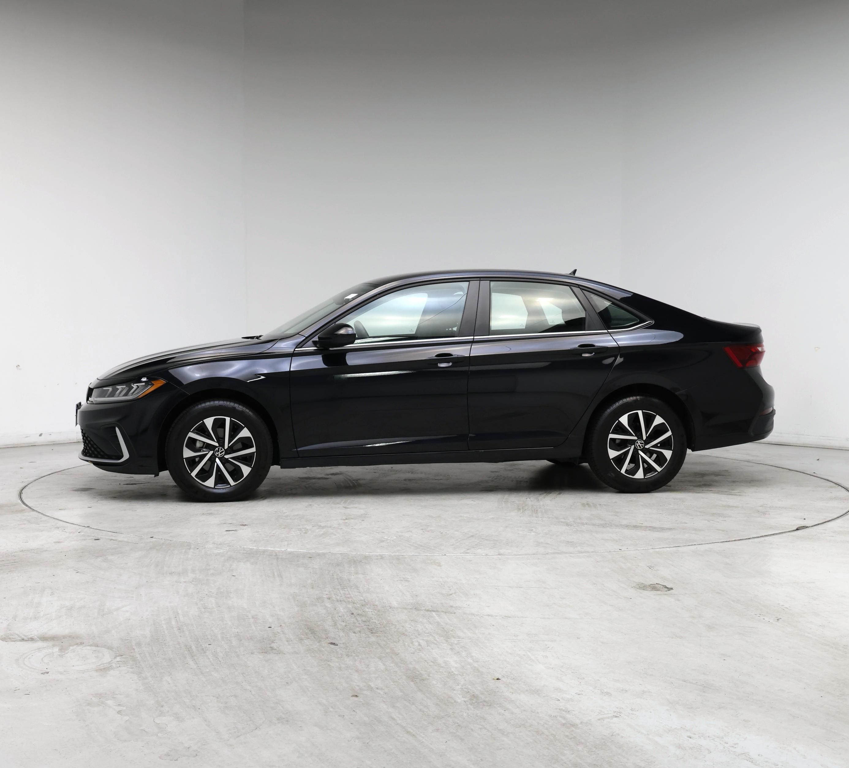 Thumbnail: 2025 Volkswagen Jetta - 3