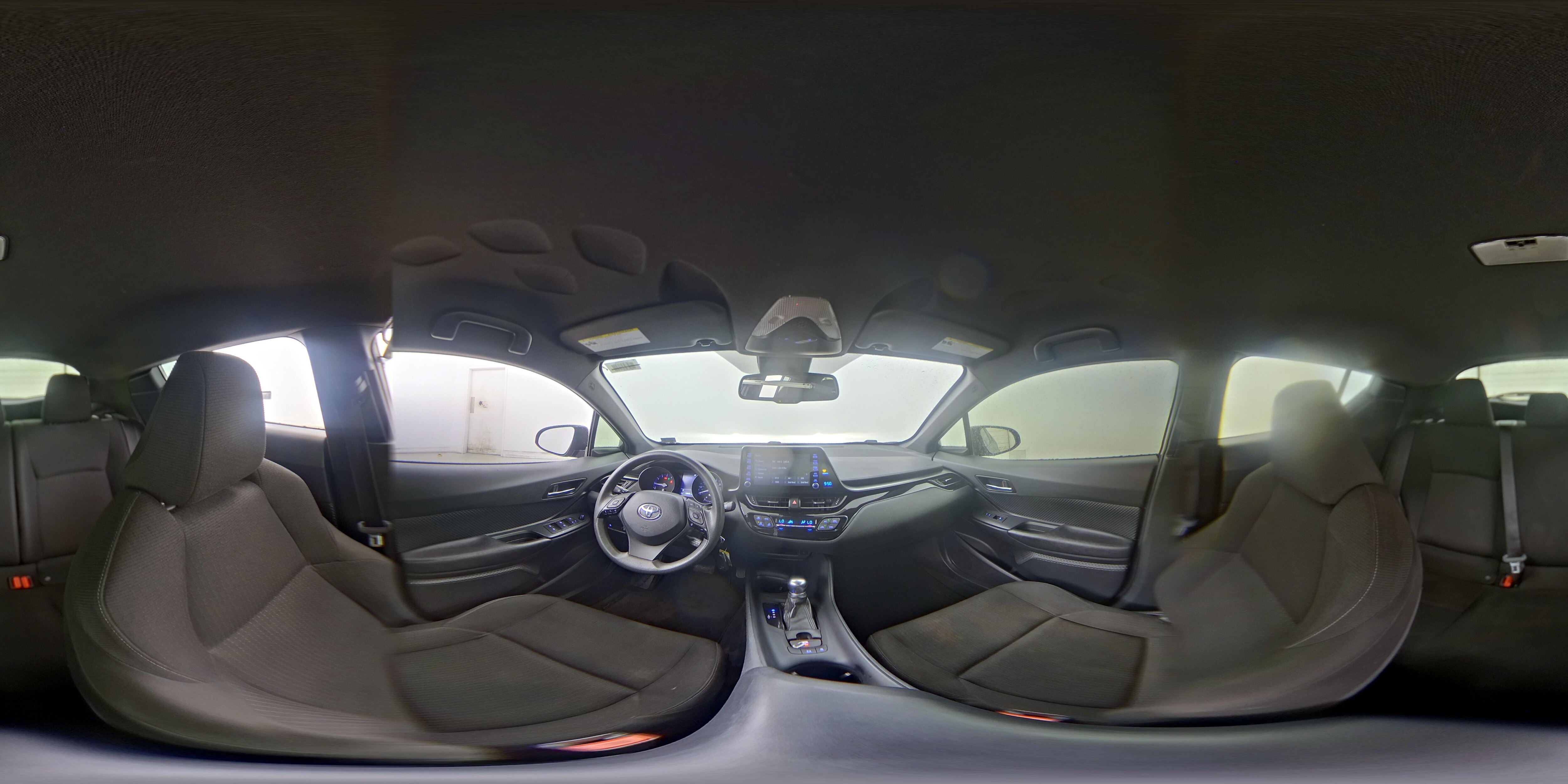 2019 Toyota C-HR LE - Photo 24
