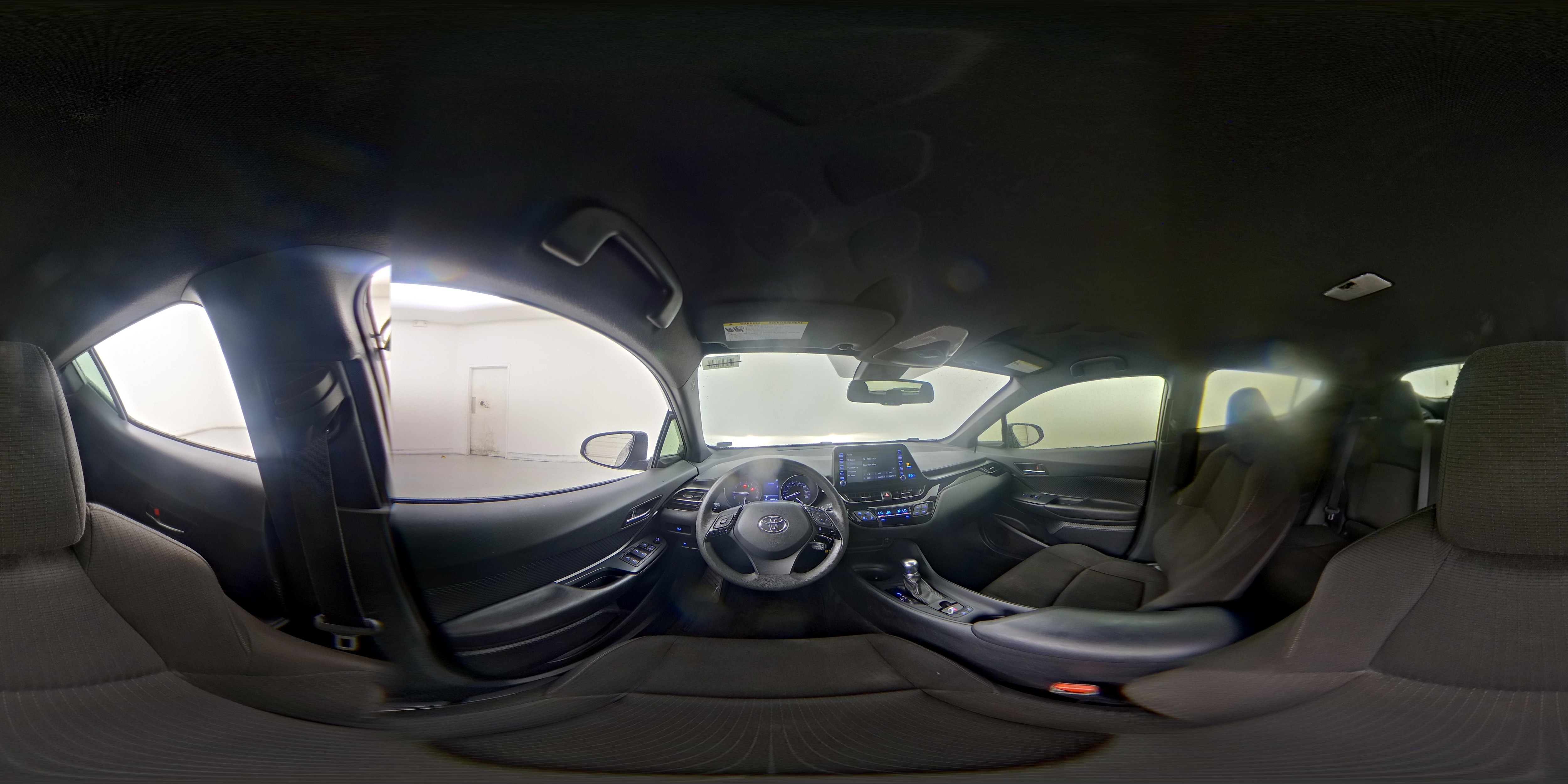 2019 Toyota C-HR LE - Photo 26