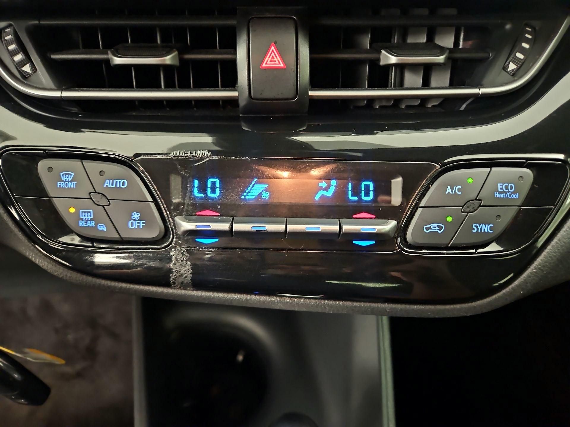 Thumbnail: 2019 Toyota C-HR - 16