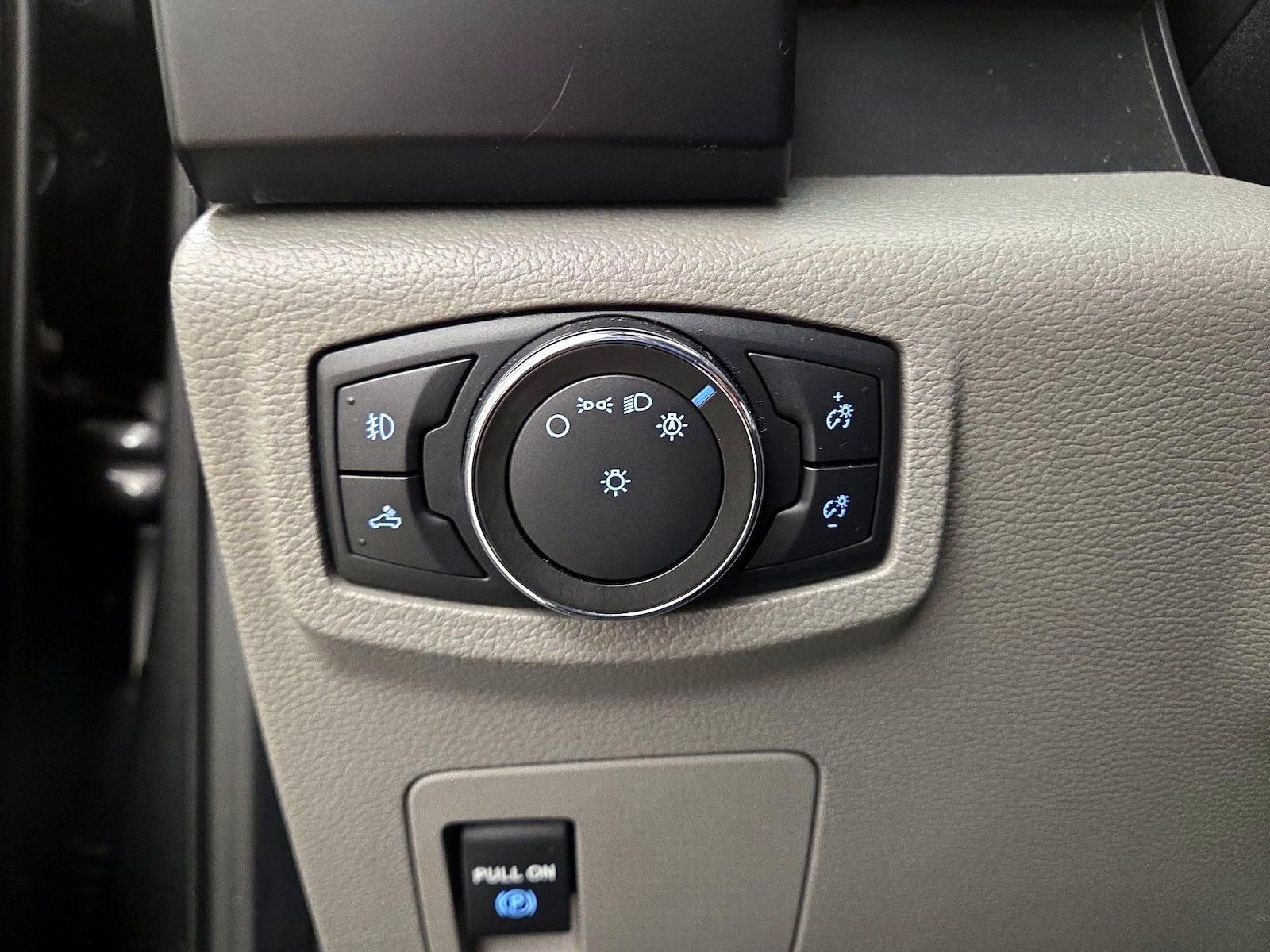 2020 Ford F-150 XL - Photo 14