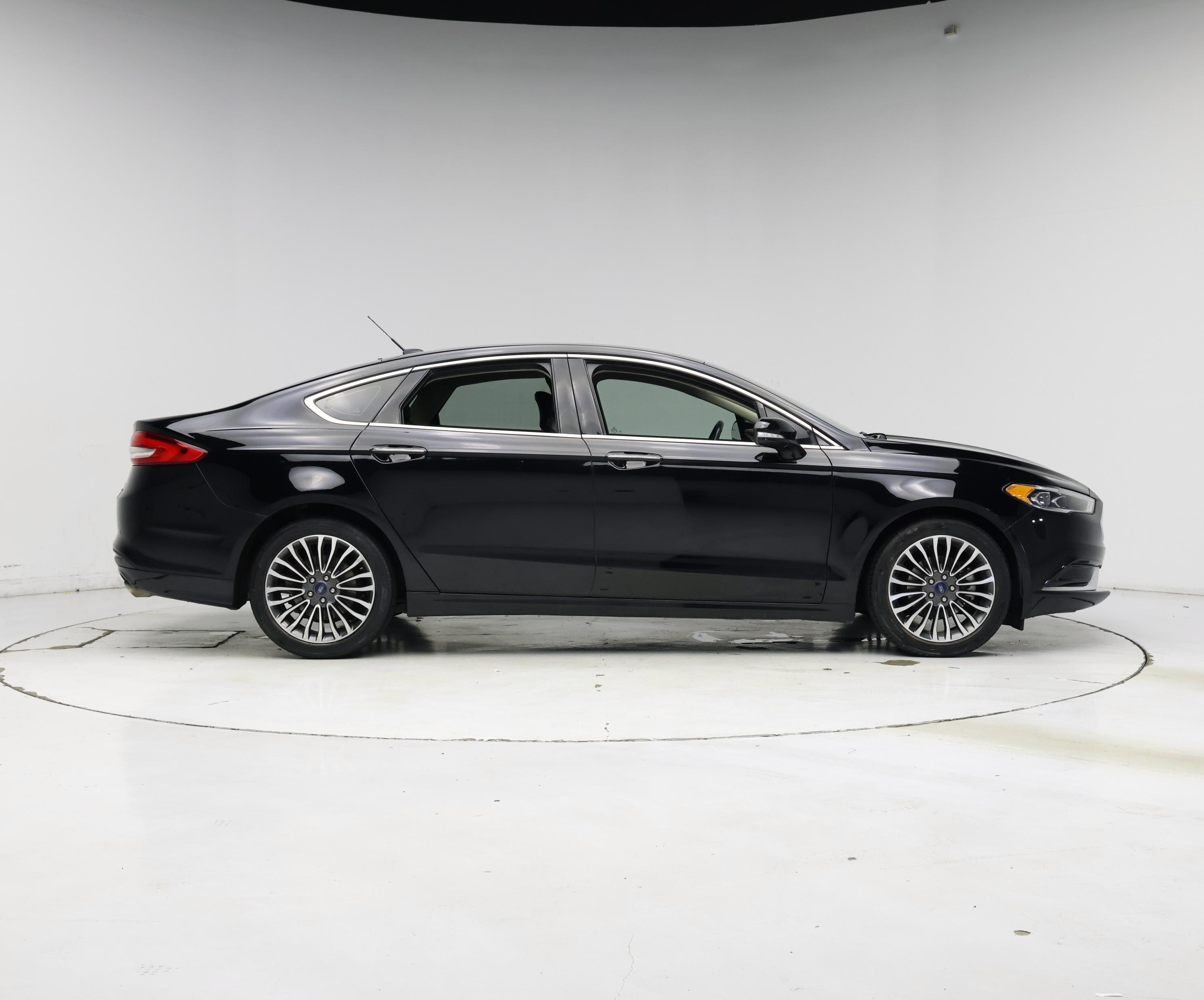 Thumbnail: 2018 Ford Fusion - 7