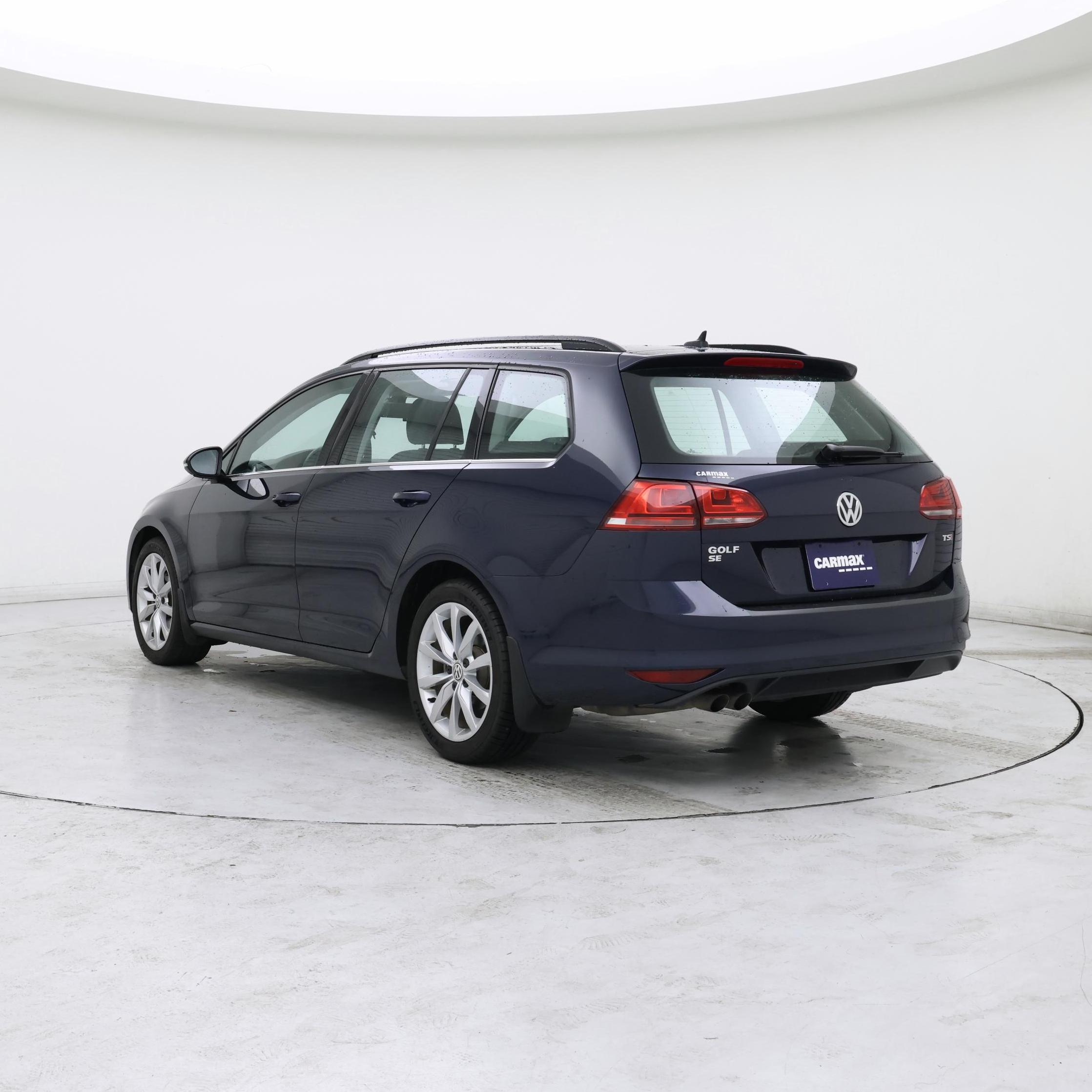 Thumbnail: 2017 Volkswagen Golf - 2