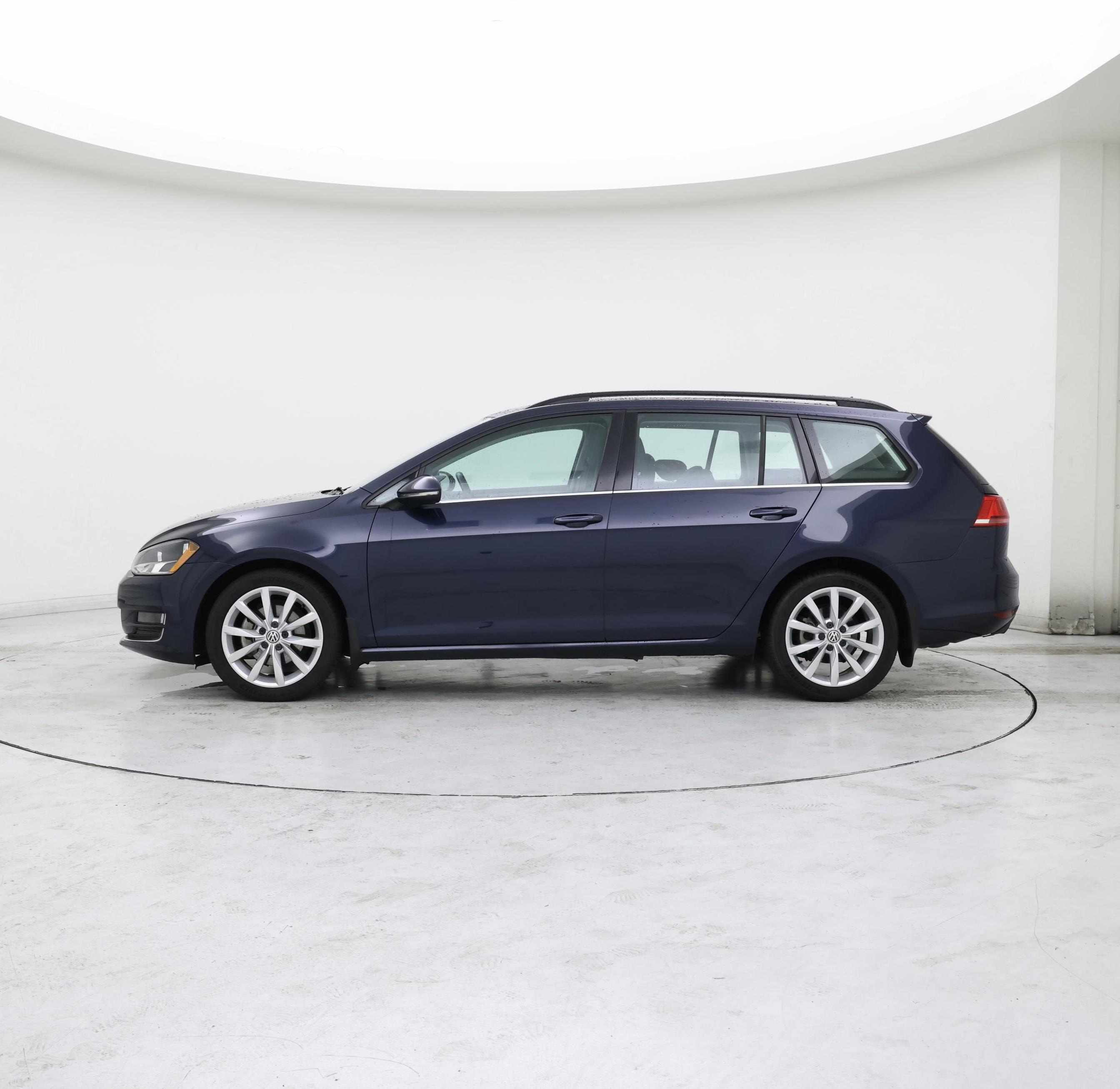 Thumbnail: 2017 Volkswagen Golf - 3