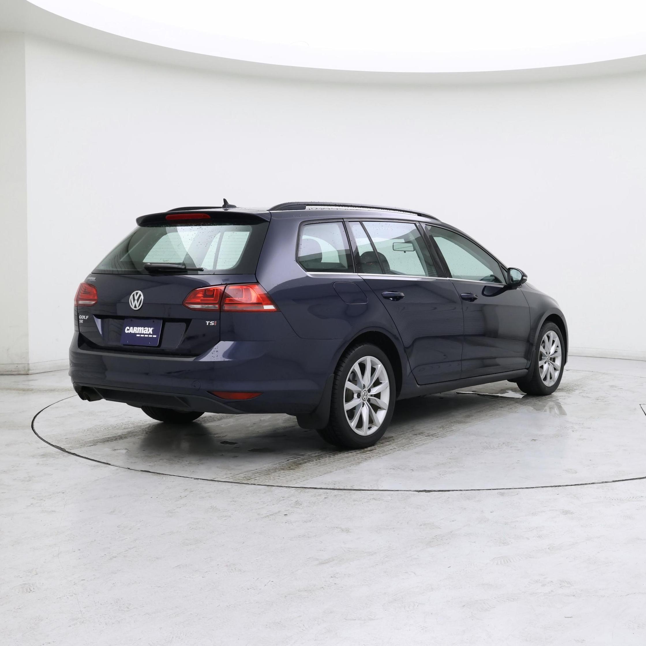 Thumbnail: 2017 Volkswagen Golf - 8