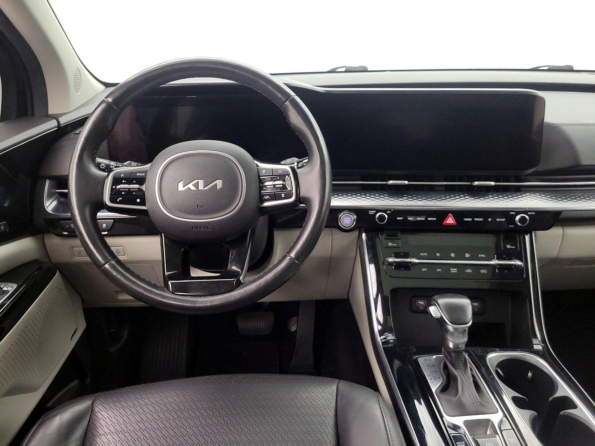 Thumbnail: 2022 Kia Carnival - 10