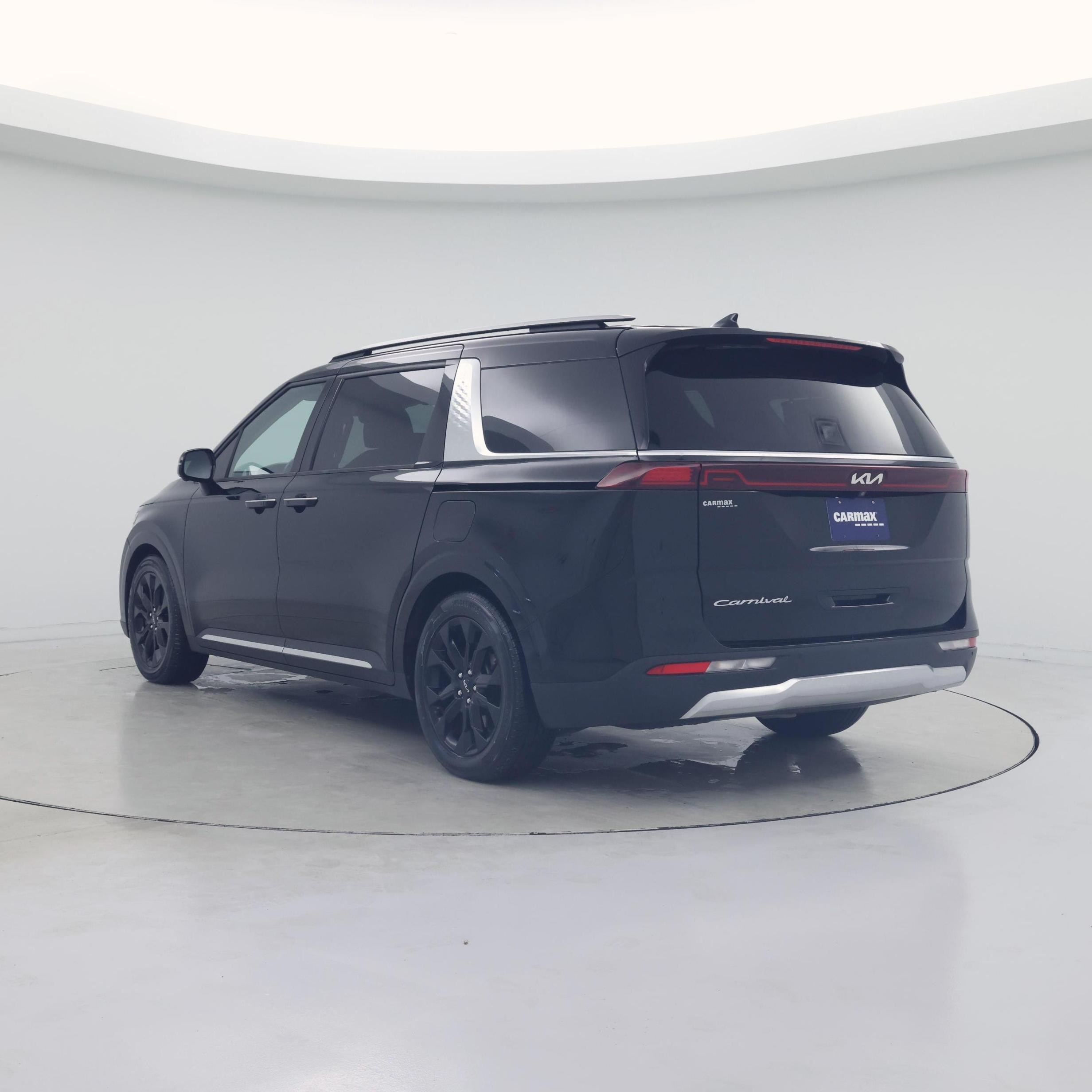 Thumbnail: 2022 Kia Carnival - 2