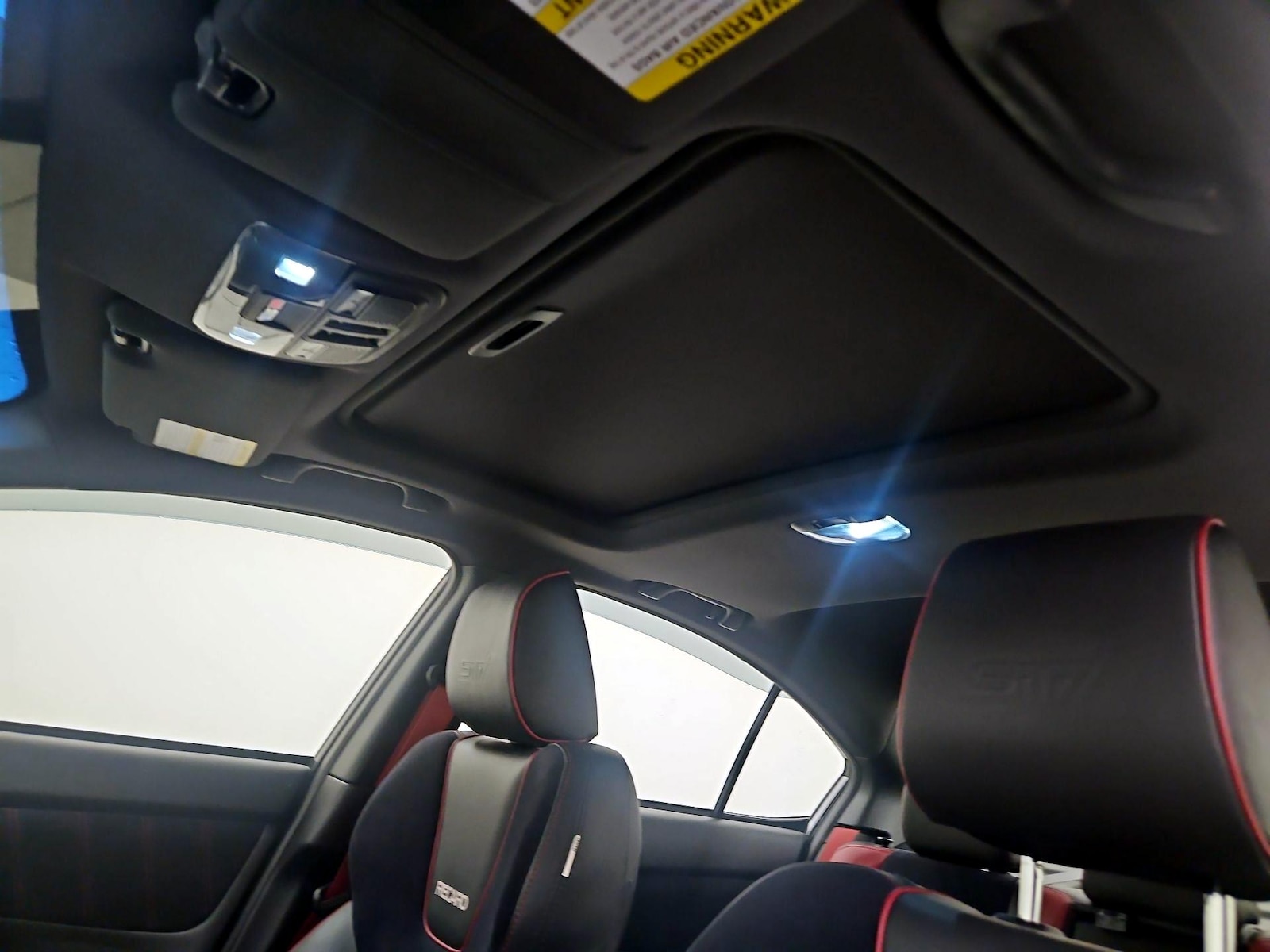 Sunroof(s) & Overhead Airbags