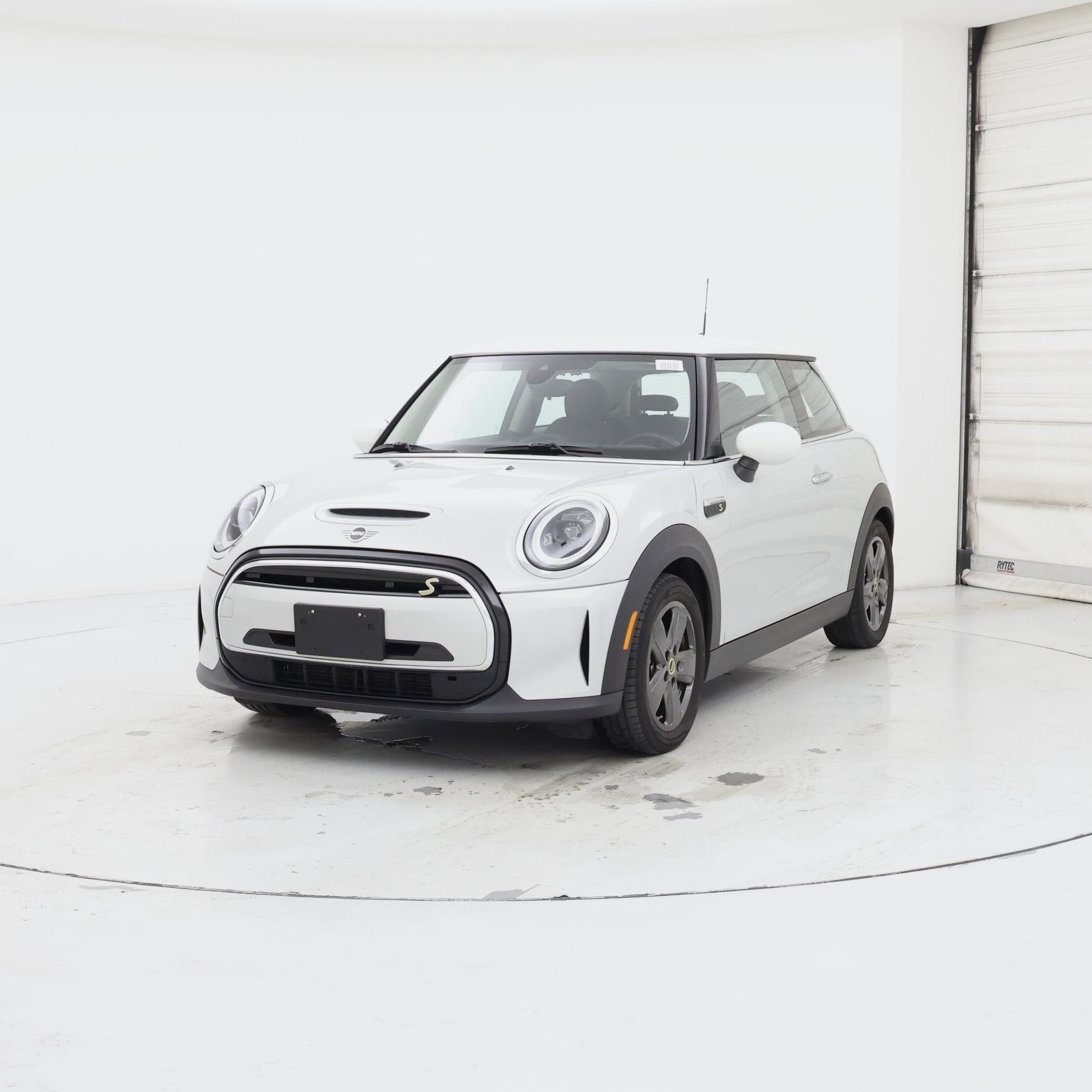 Thumbnail: 2022 MINI Cooper Hardtop - 4