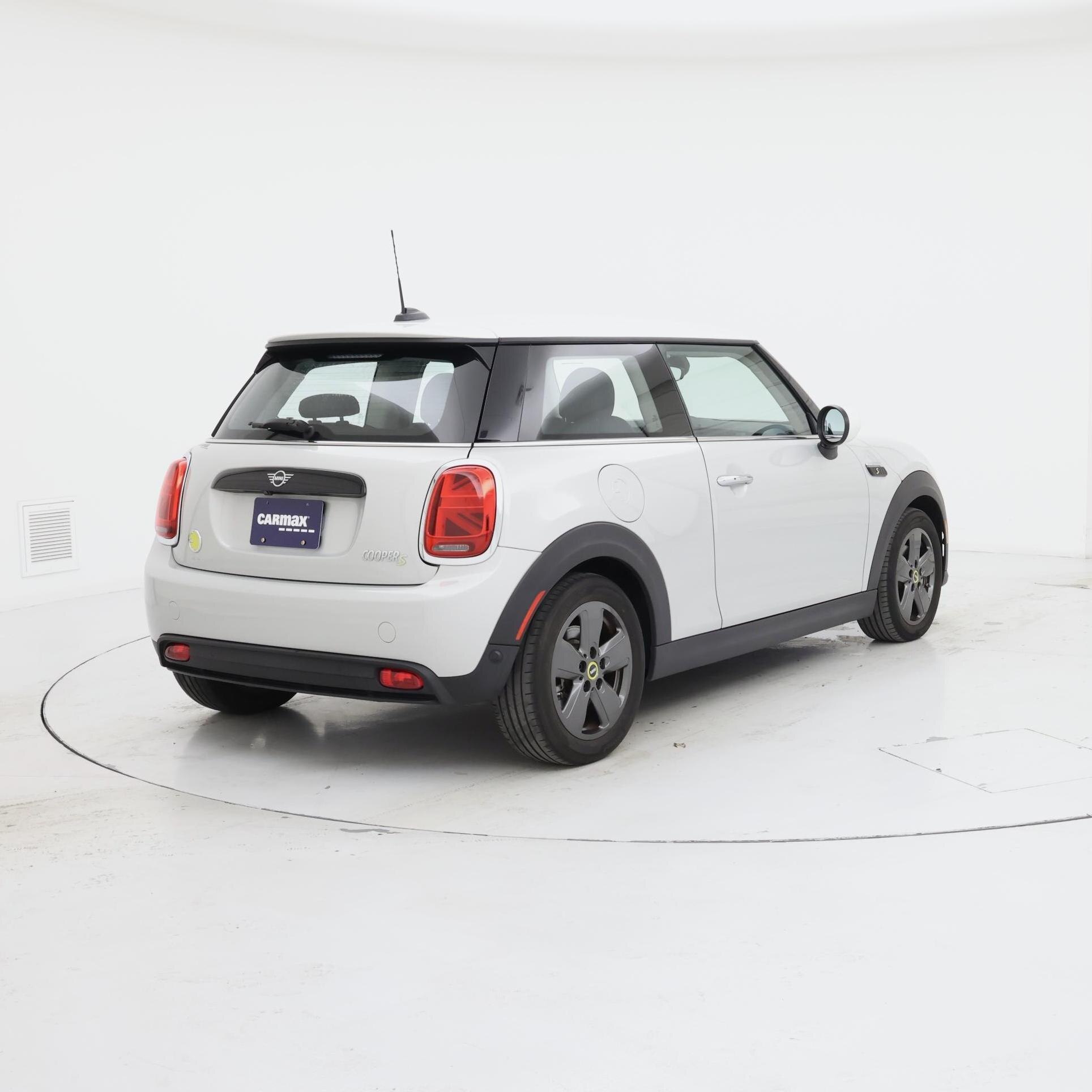 Thumbnail: 2022 MINI Cooper Hardtop - 8
