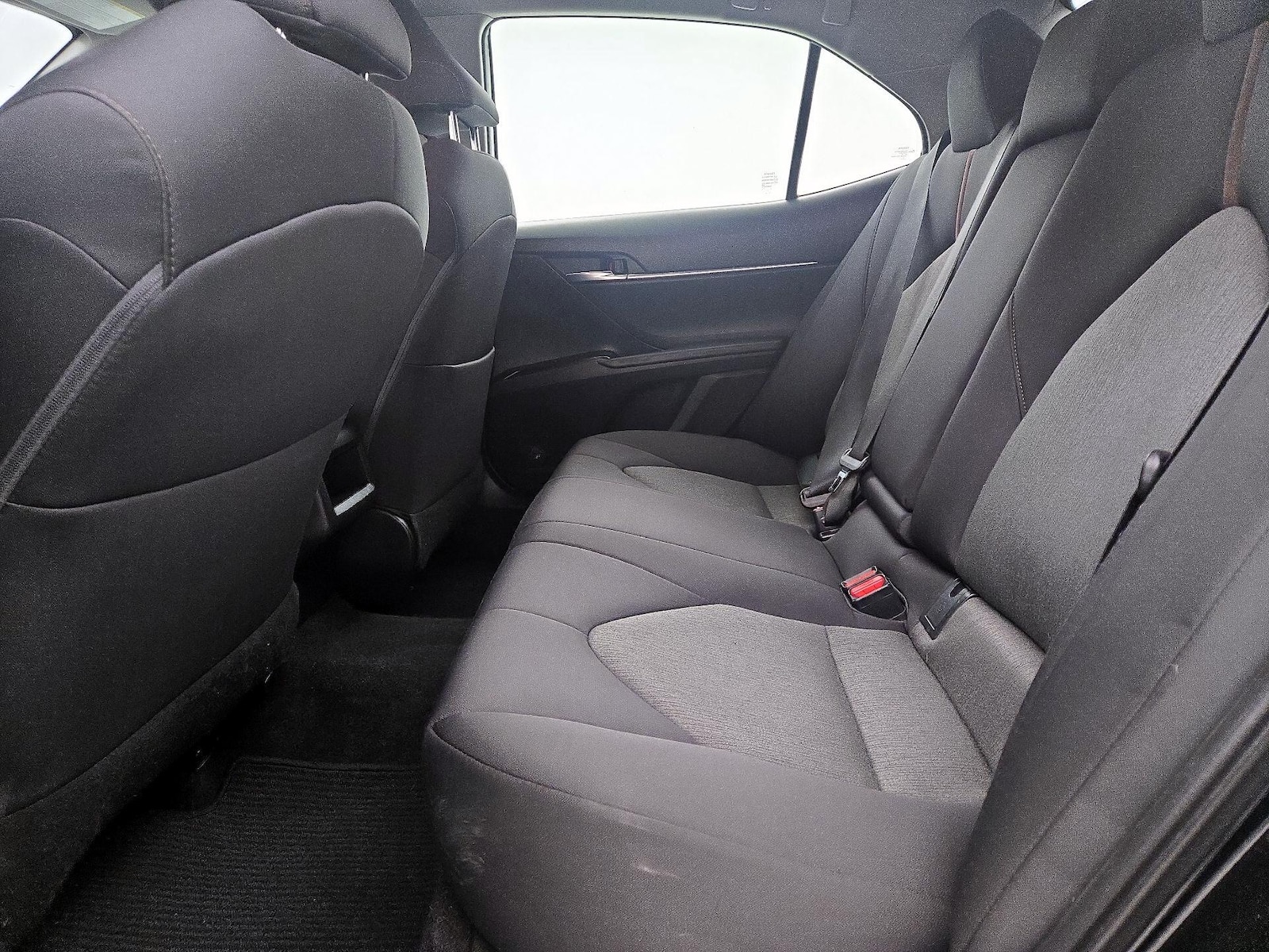2019 Toyota Camry LE - Photo 20