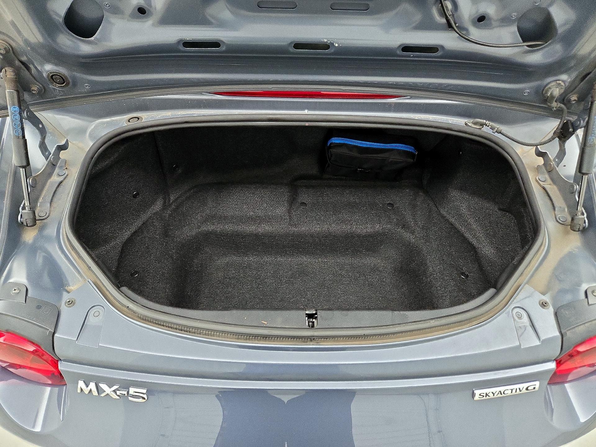 Thumbnail: 2021 Mazda MX-5 Miata - 19