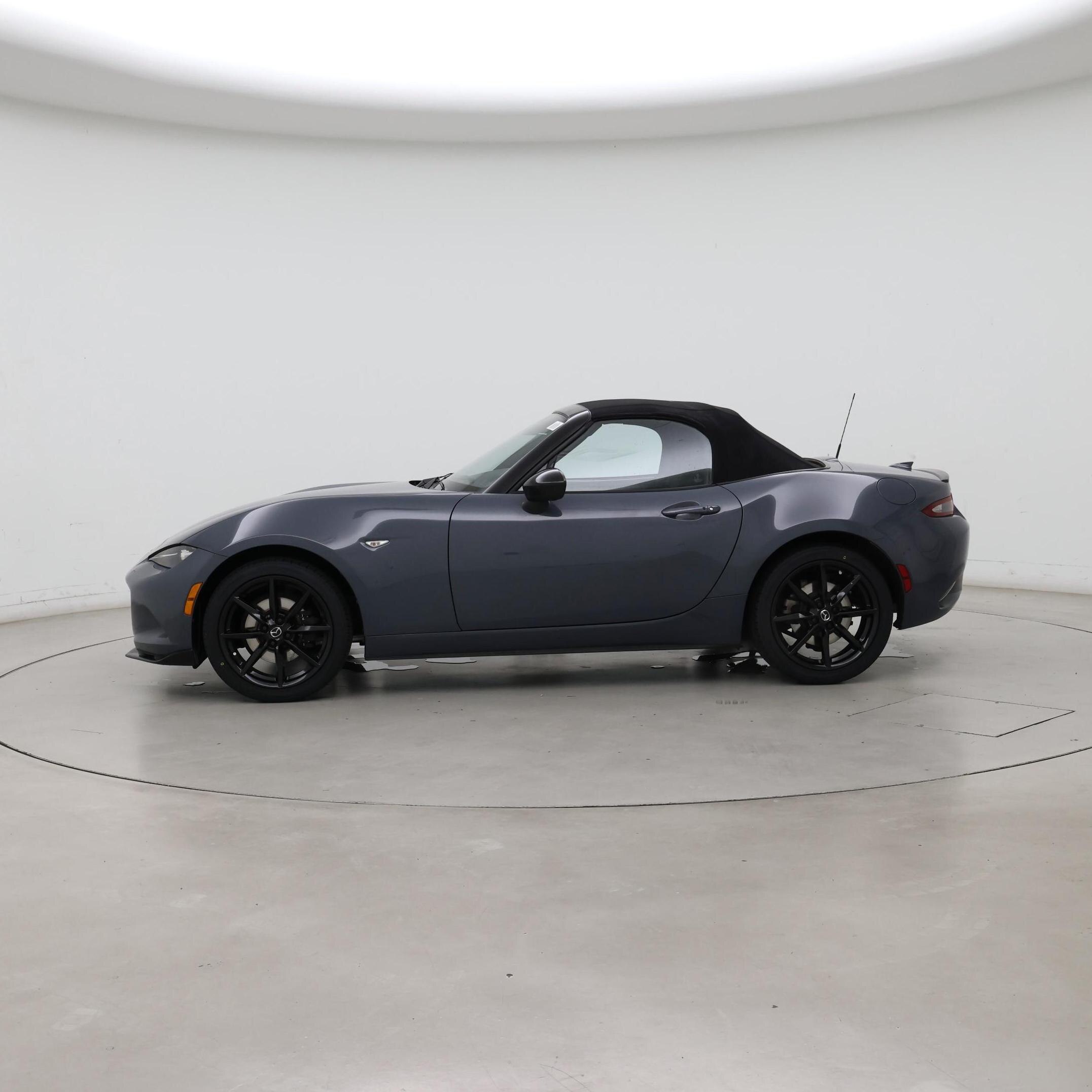 Thumbnail: 2021 Mazda MX-5 Miata - 3