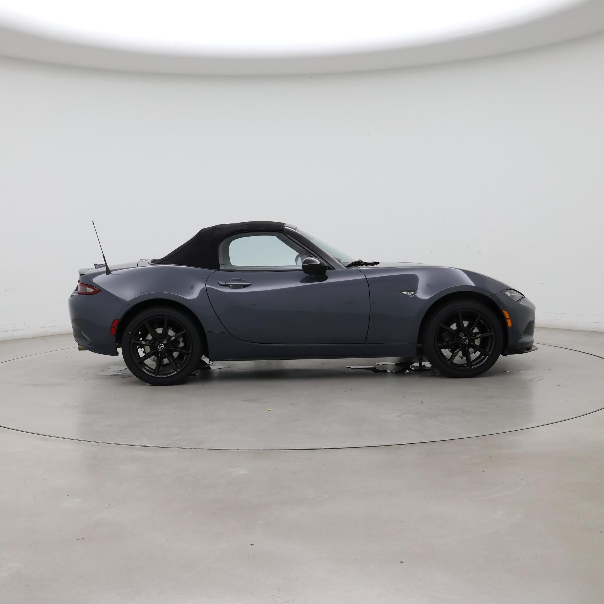 Thumbnail: 2021 Mazda MX-5 Miata - 7