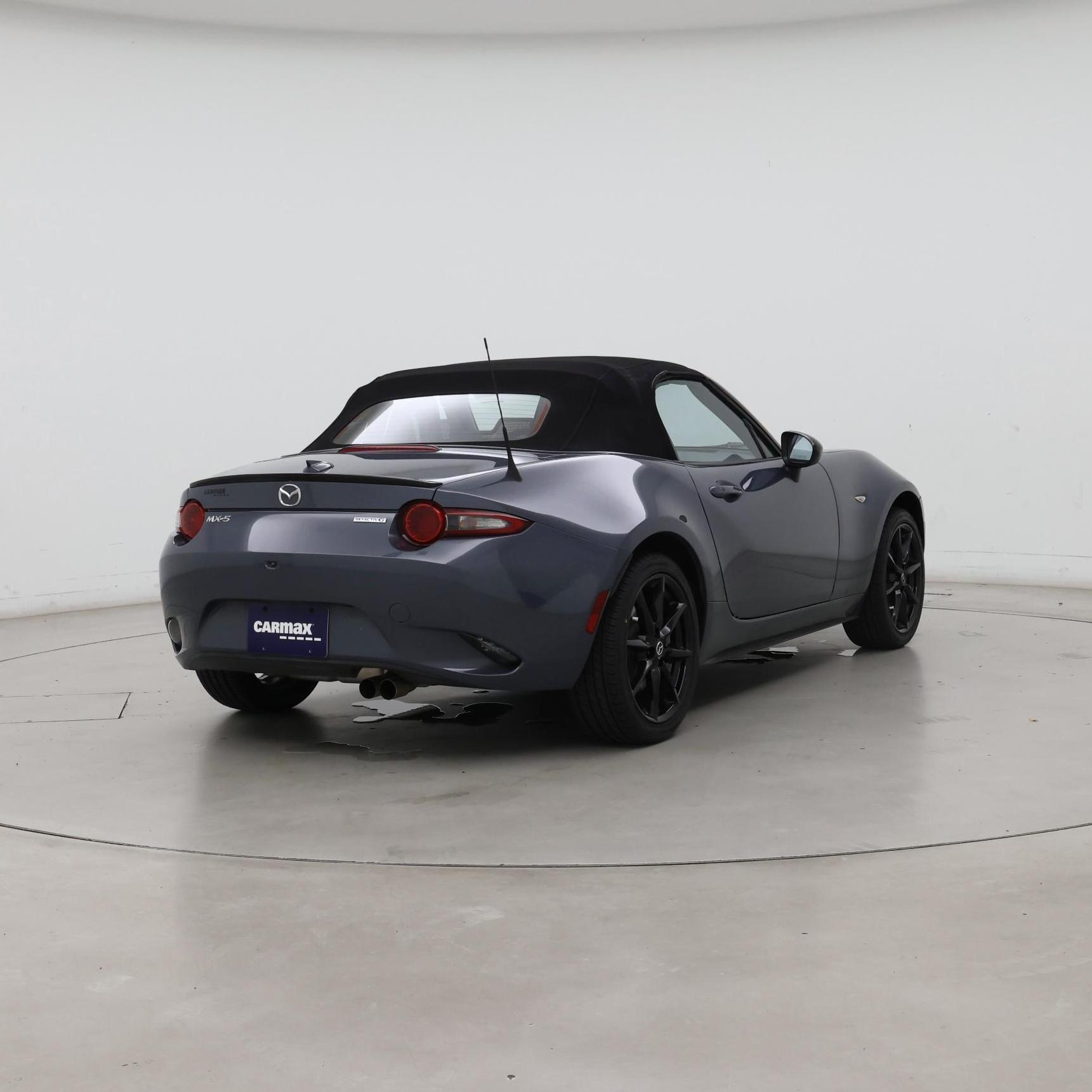 Thumbnail: 2021 Mazda MX-5 Miata - 8