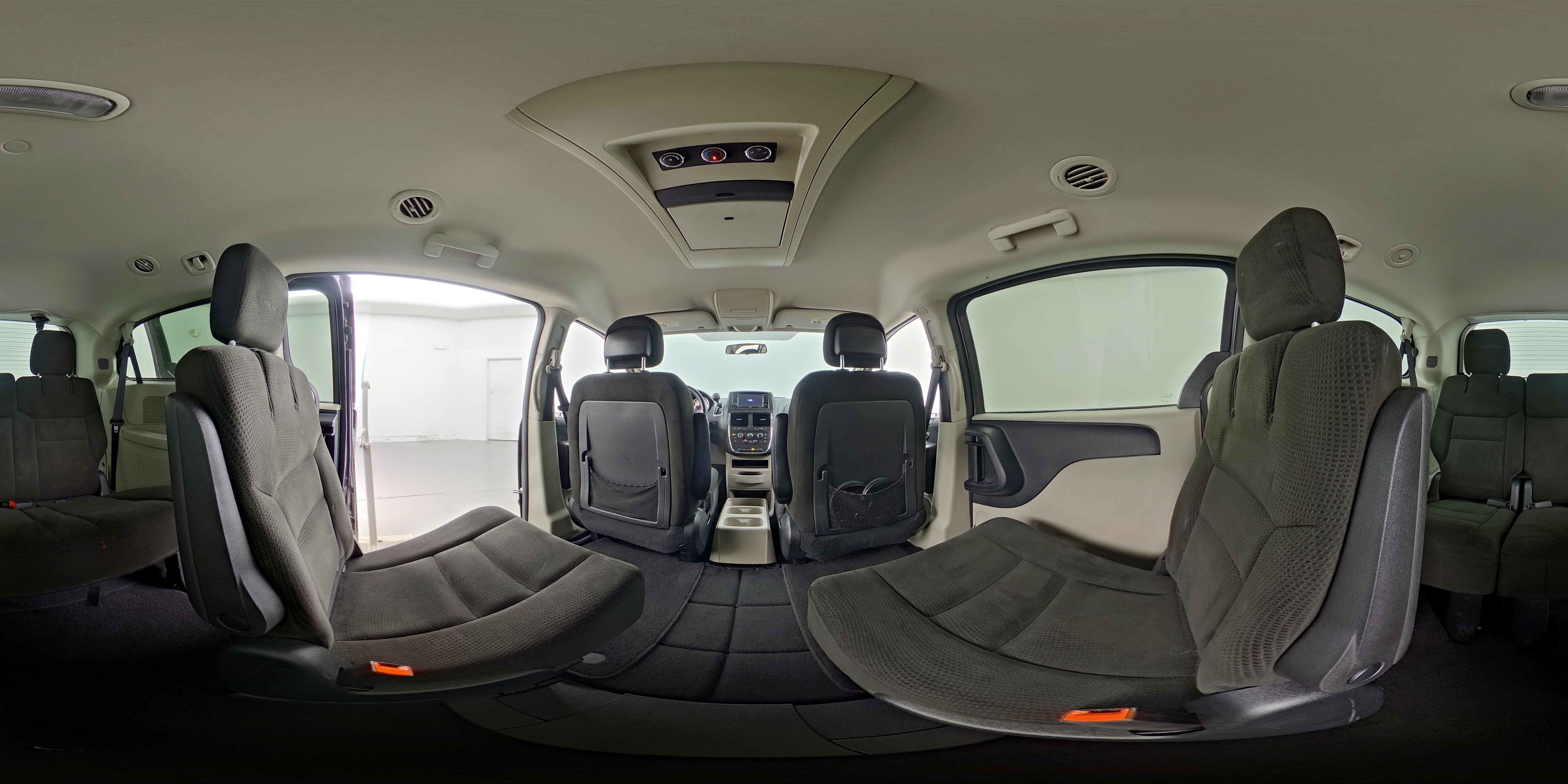 2016 Dodge Grand Caravan SE - Photo 27