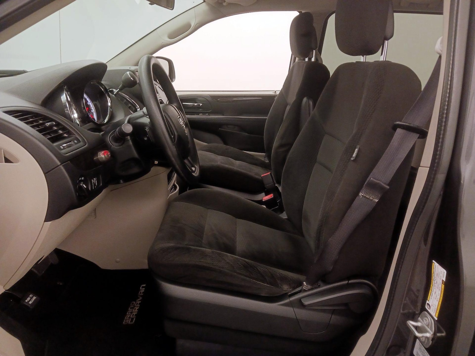 2016 Dodge Grand Caravan SE - Photo 12