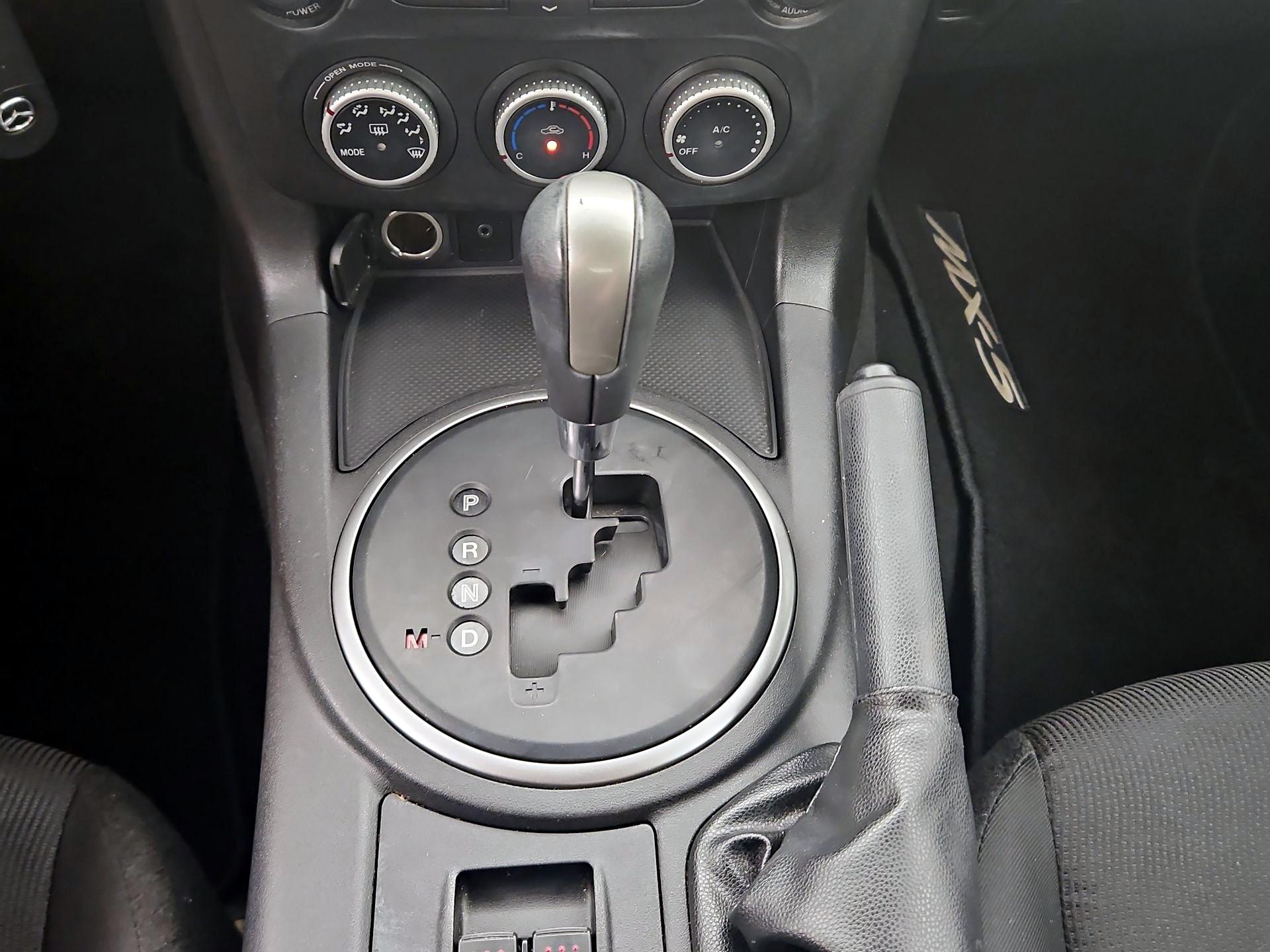 Thumbnail: 2014 Mazda MX-5 Miata - 16