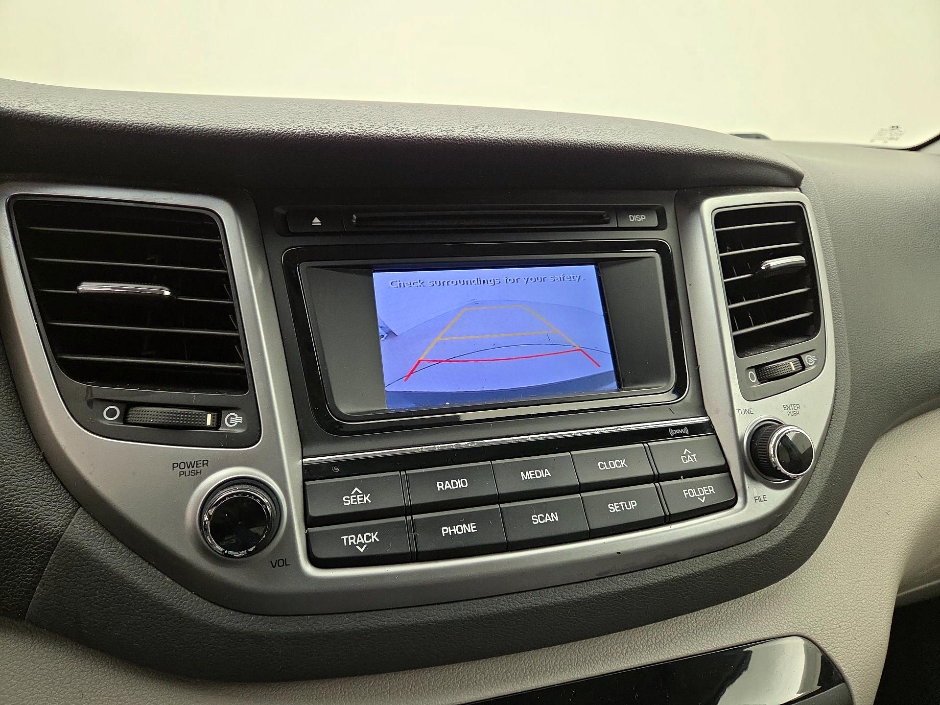 Thumbnail: 2016 Hyundai Tucson - 14
