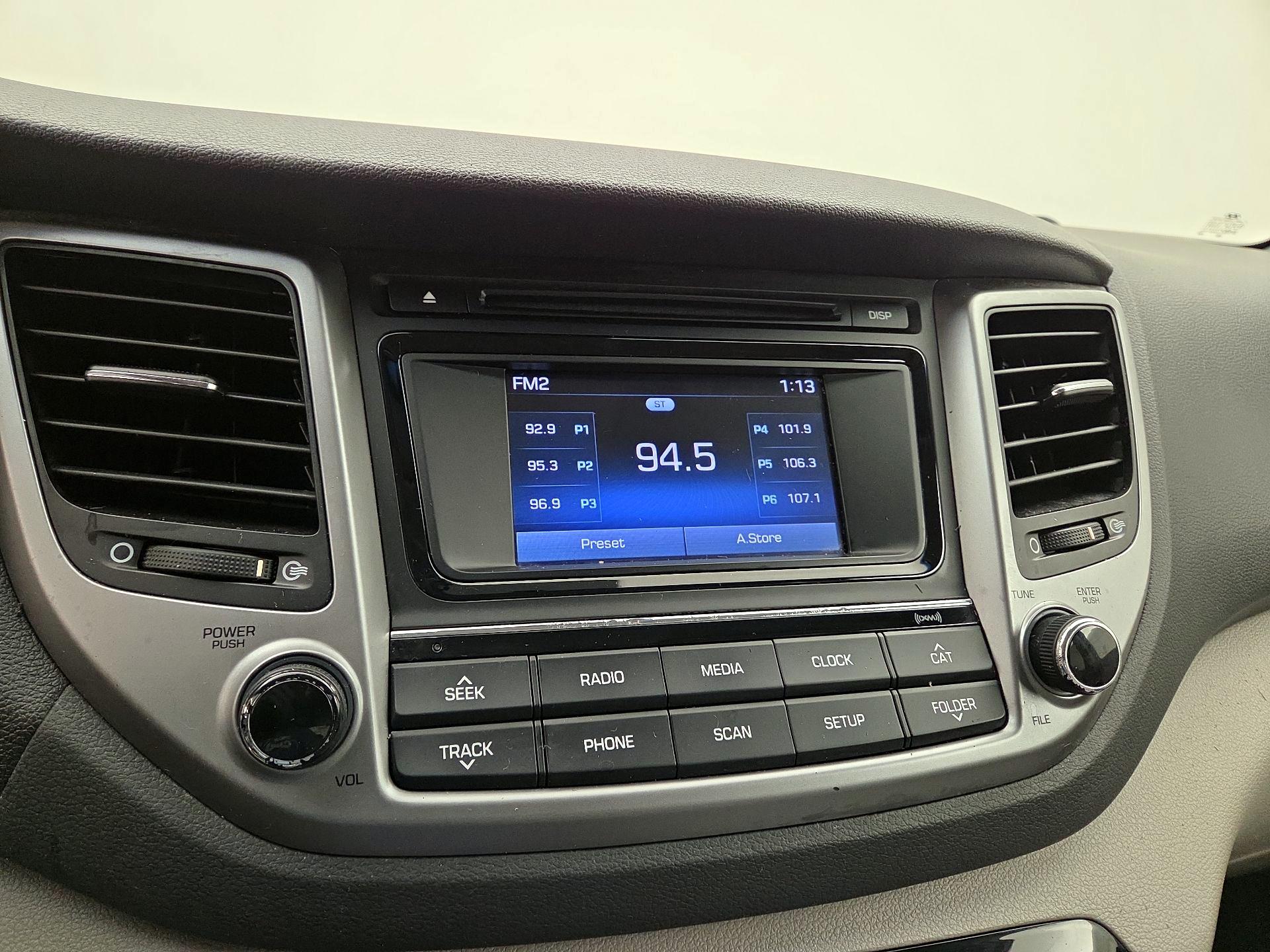 Thumbnail: 2016 Hyundai Tucson - 15