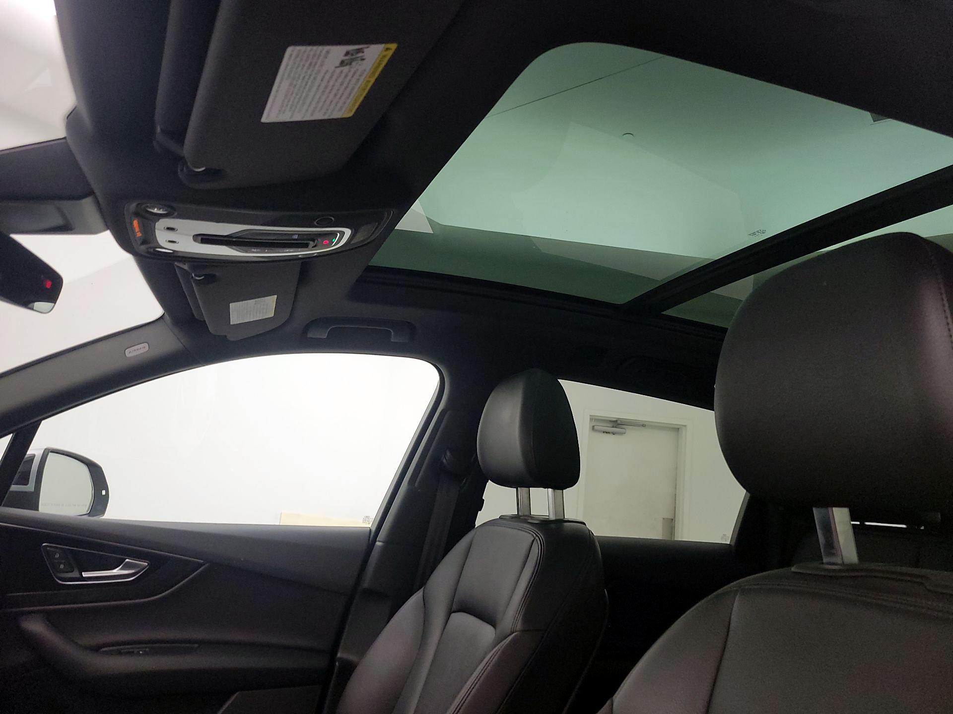Thumbnail: 2019 Audi Q7 - 19