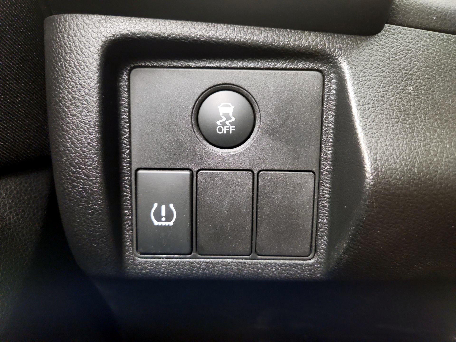 Thumbnail: 2018 Honda HR-V - 13