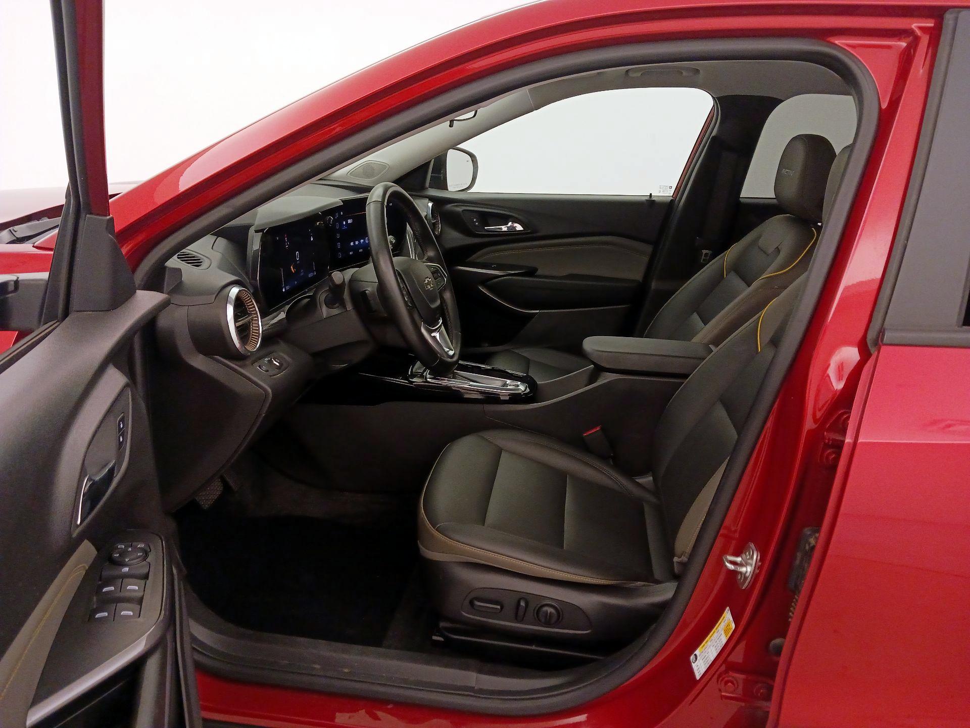 Thumbnail: 2024 Chevrolet Trax - 11
