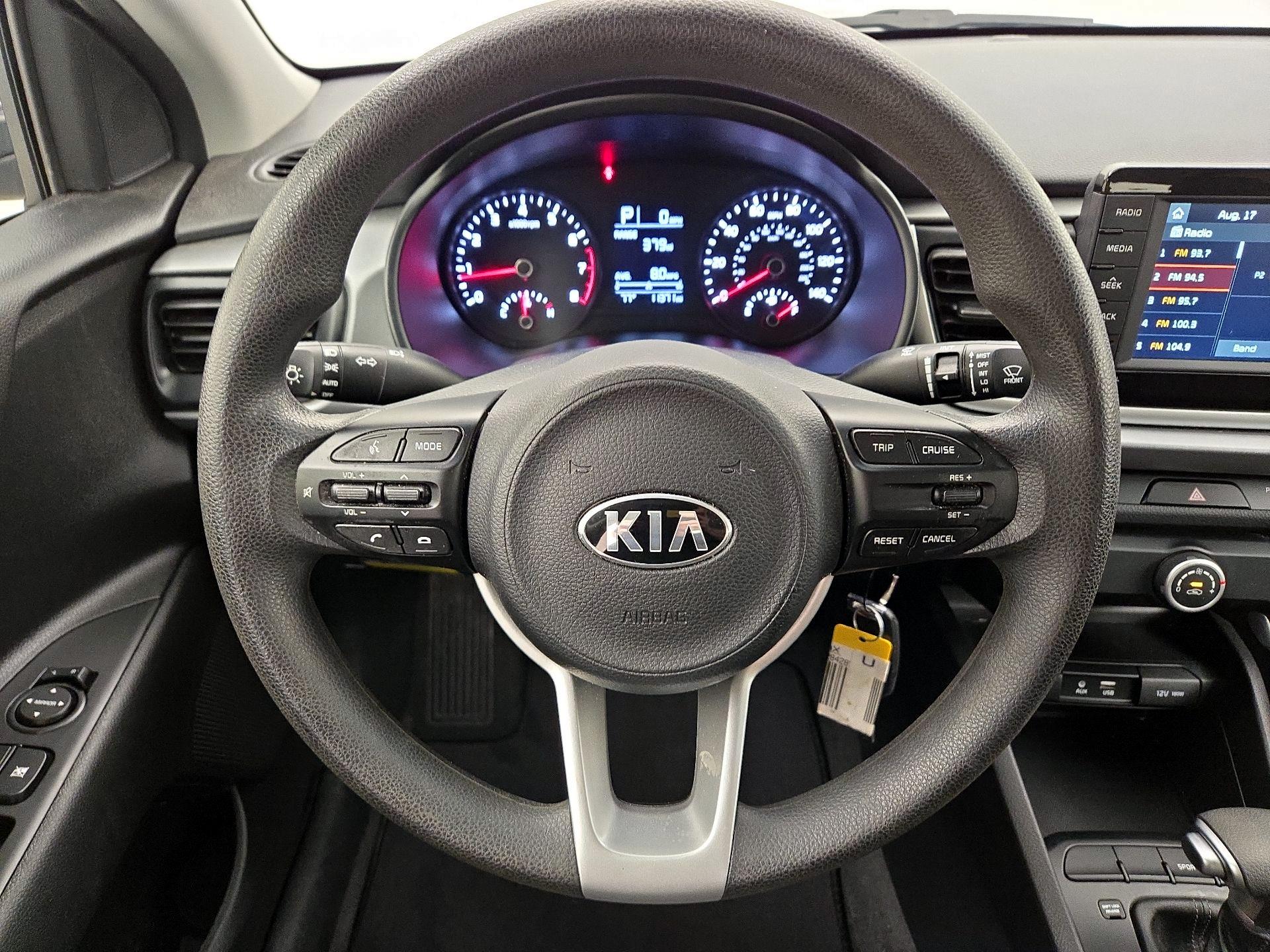 Thumbnail: 2020 Kia Rio - 10