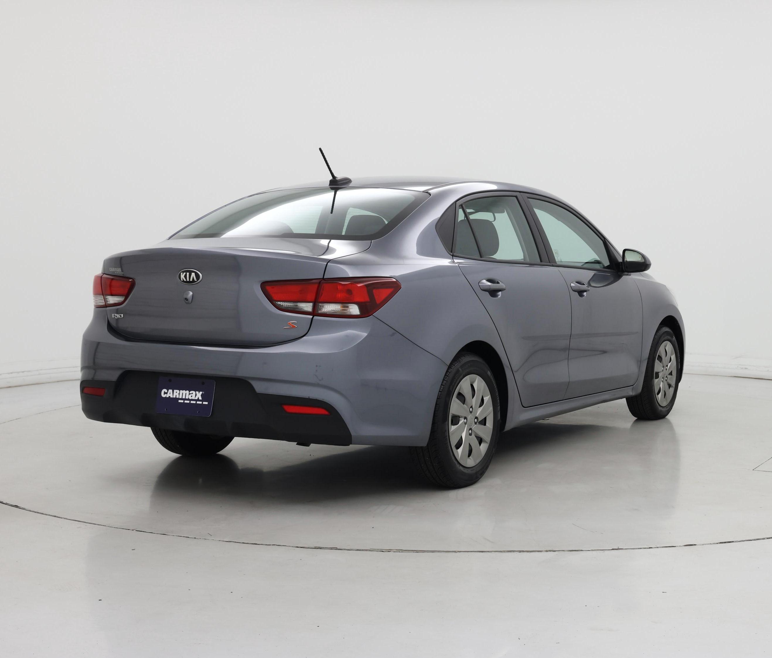 Thumbnail: 2020 Kia Rio - 8