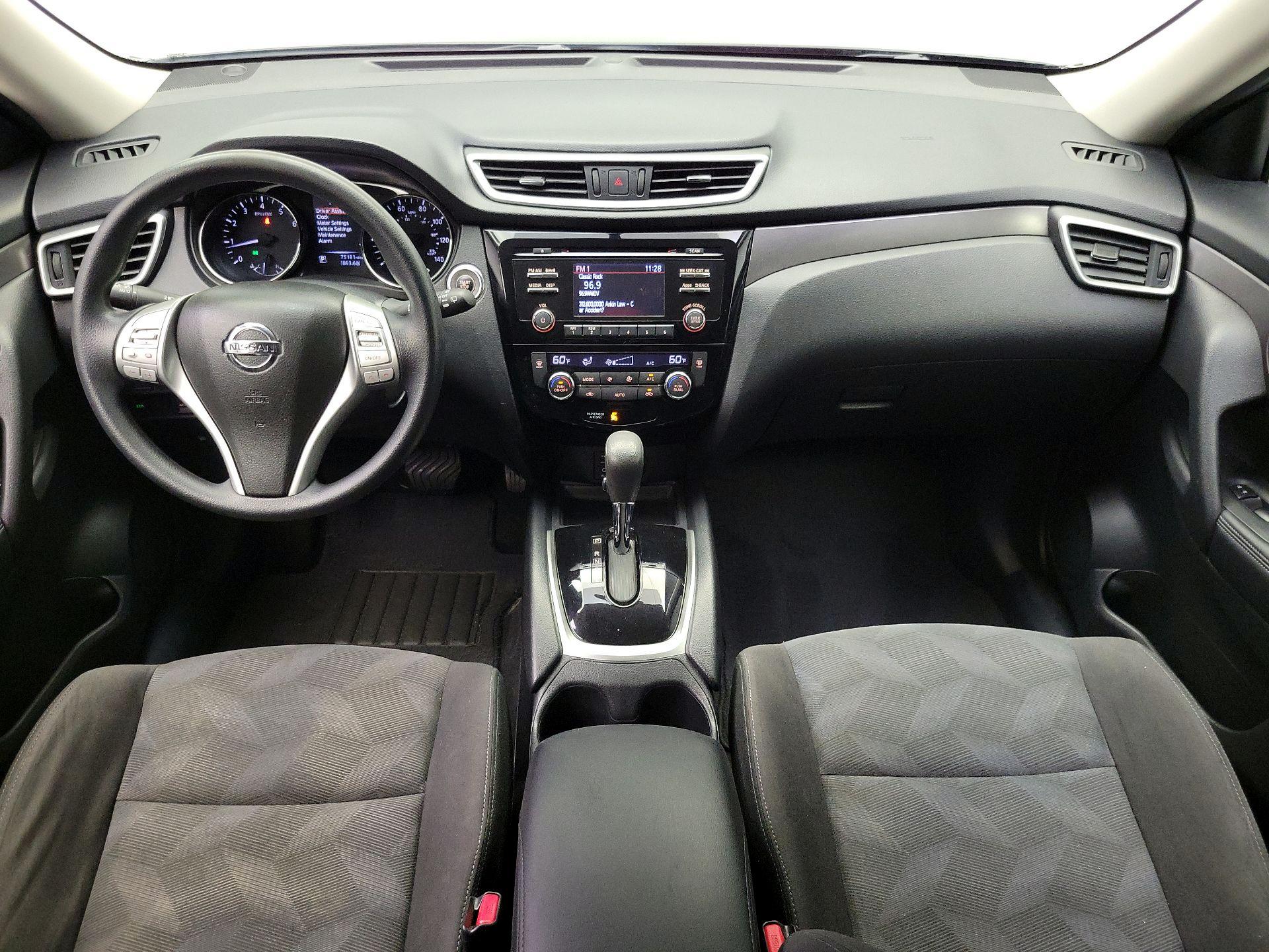 Thumbnail: 2016 Nissan Rogue - 9