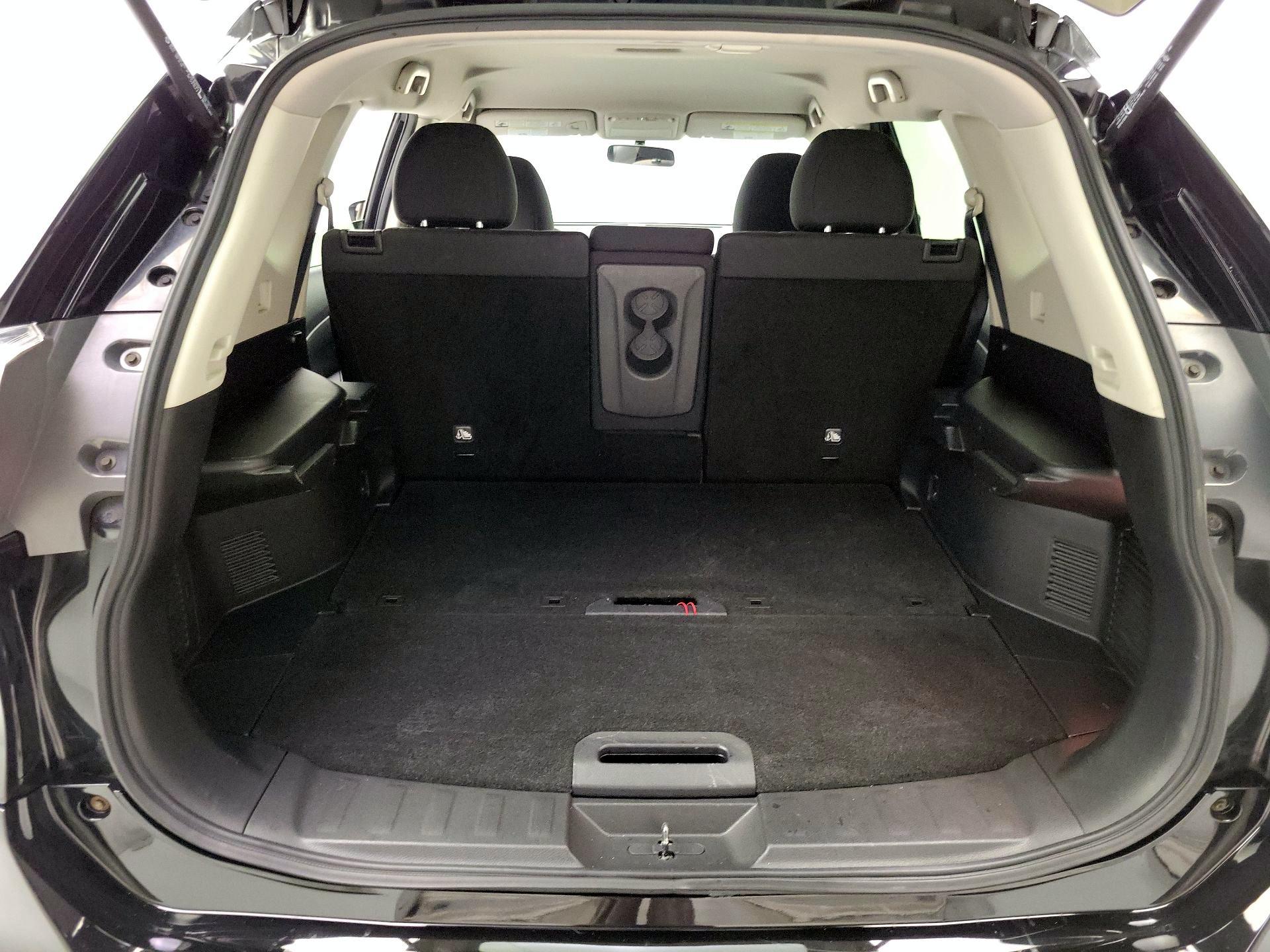 Thumbnail: 2016 Nissan Rogue - 20