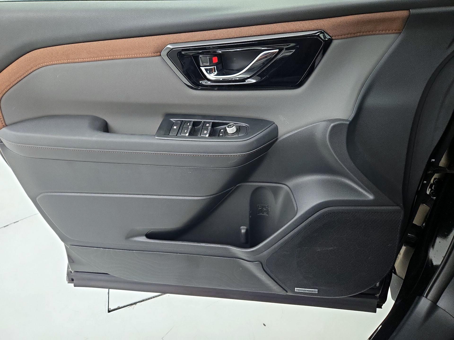 Thumbnail: 2025 Subaru Forester - 12