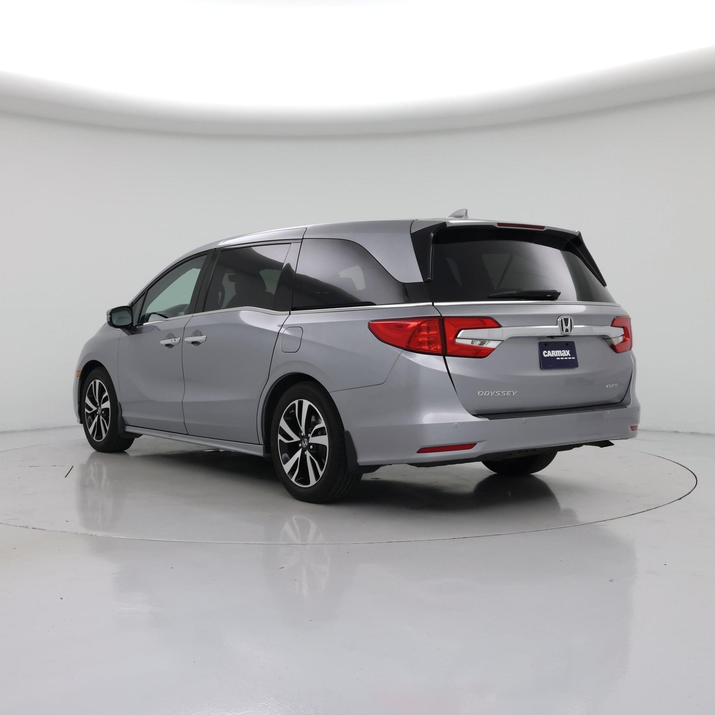 Thumbnail: 2019 Honda Odyssey - 2