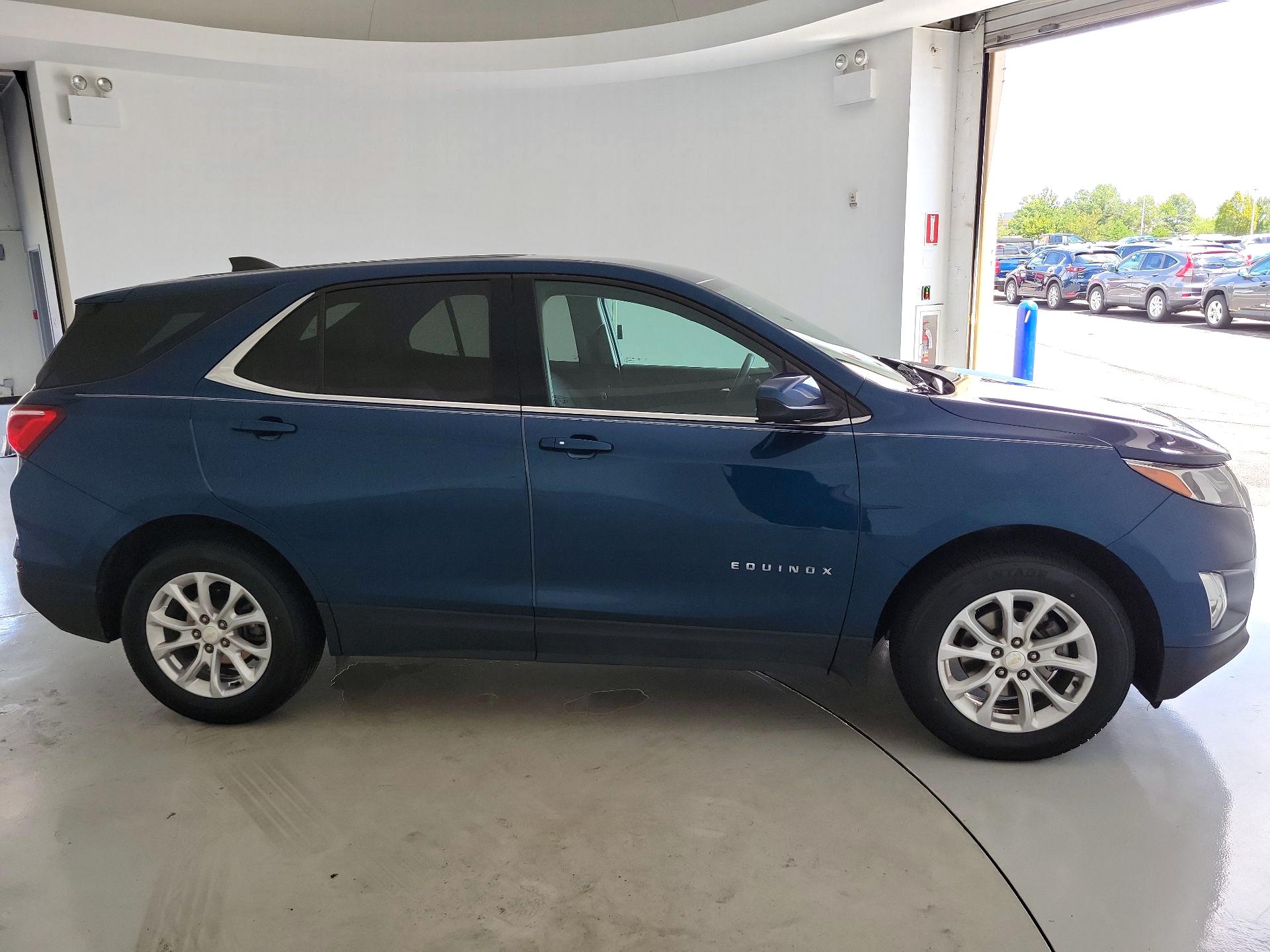 Thumbnail: 2020 Chevrolet Equinox - 4