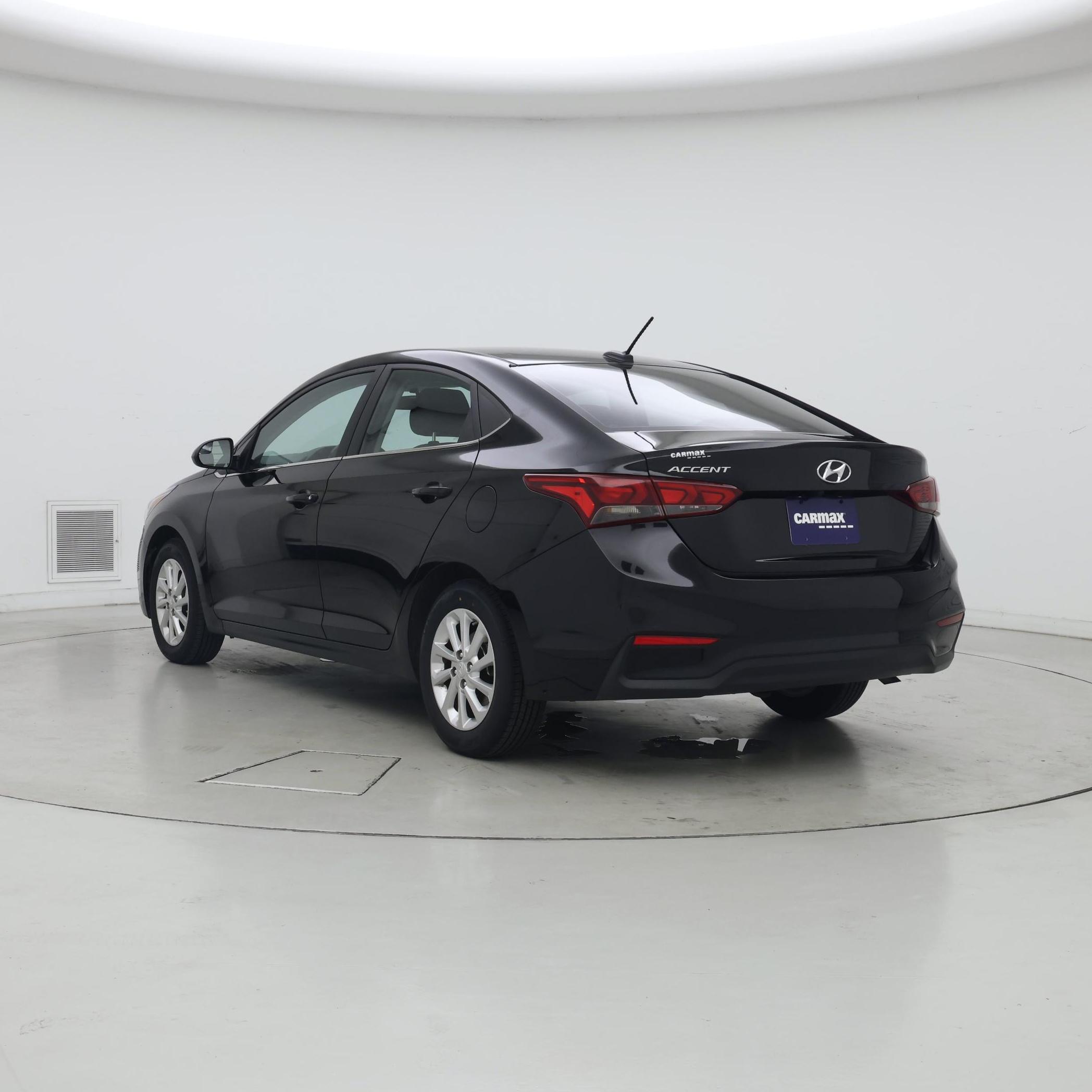 Thumbnail: 2022 Hyundai Accent - 2