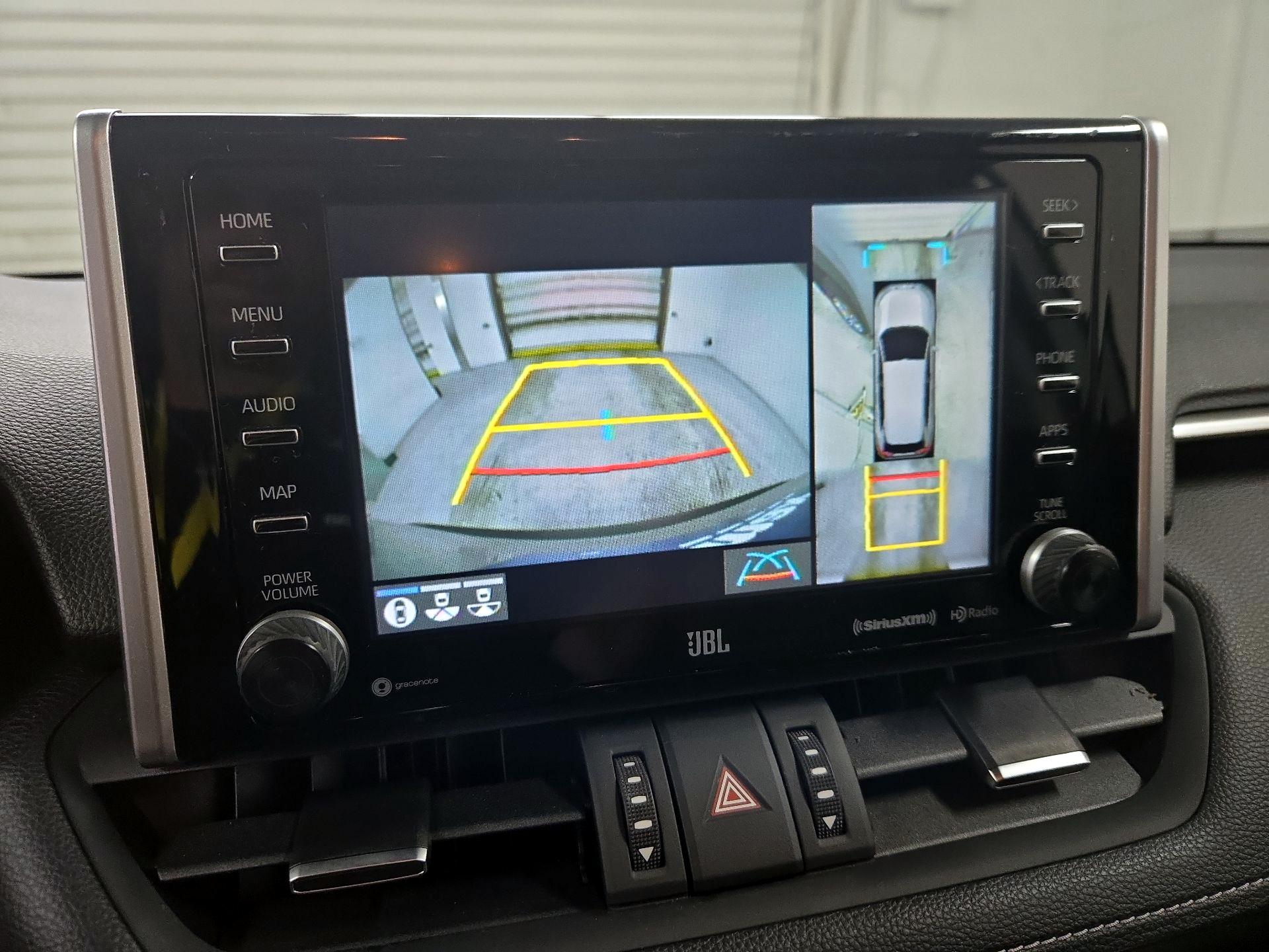 Thumbnail: 2020 Toyota RAV4 - 15