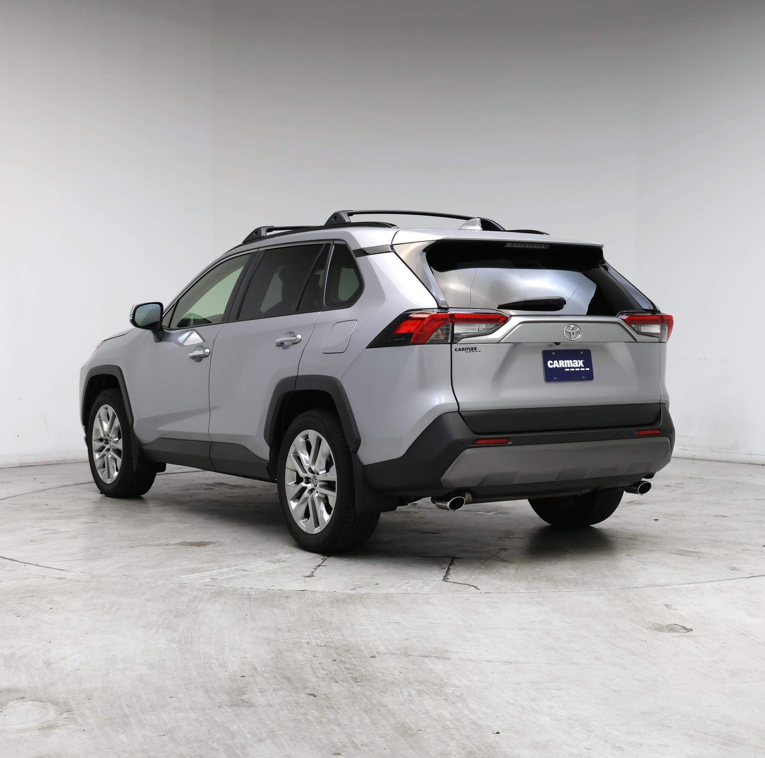 Thumbnail: 2020 Toyota RAV4 - 2