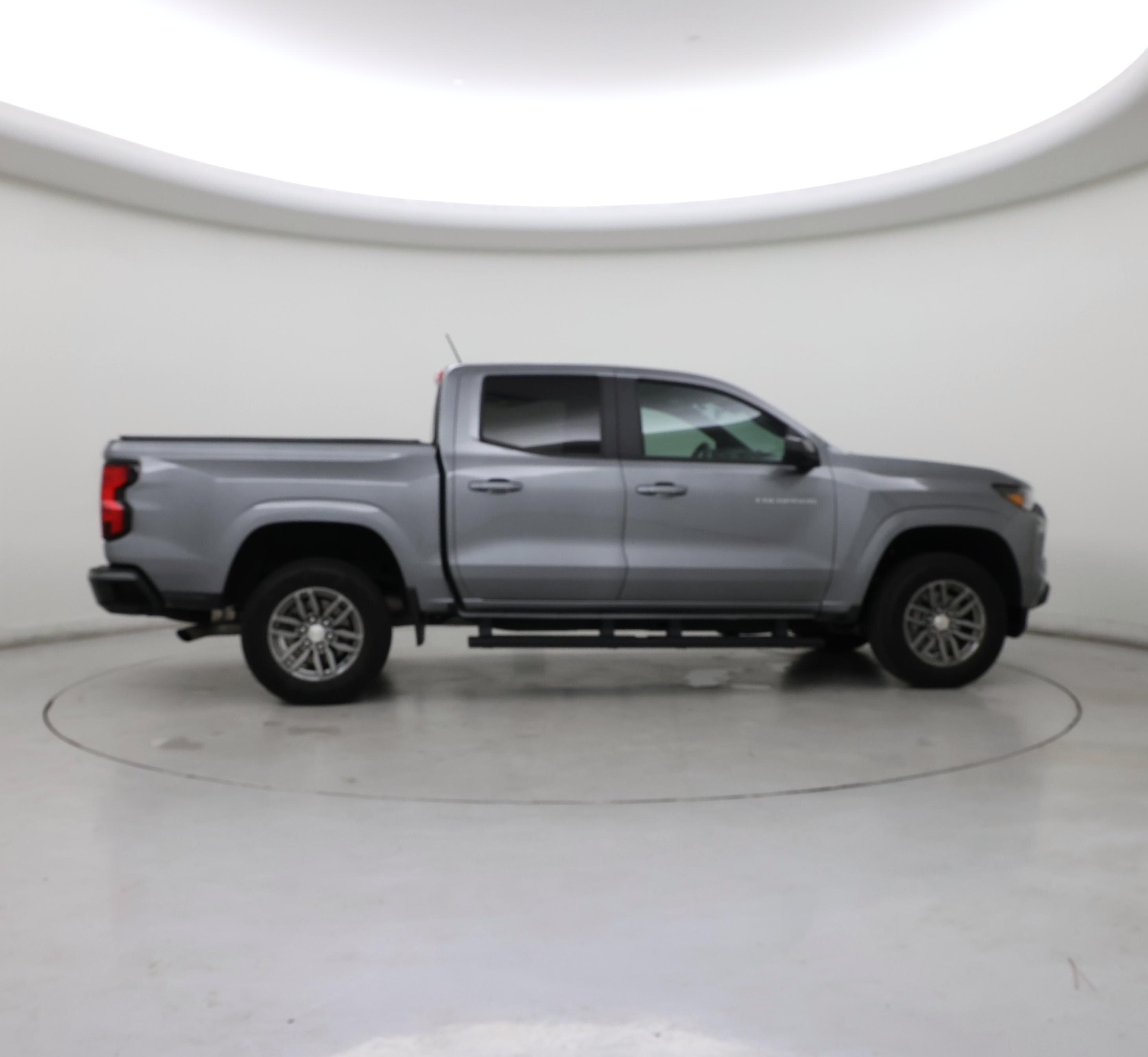 Thumbnail: 2023 Chevrolet Colorado - 7