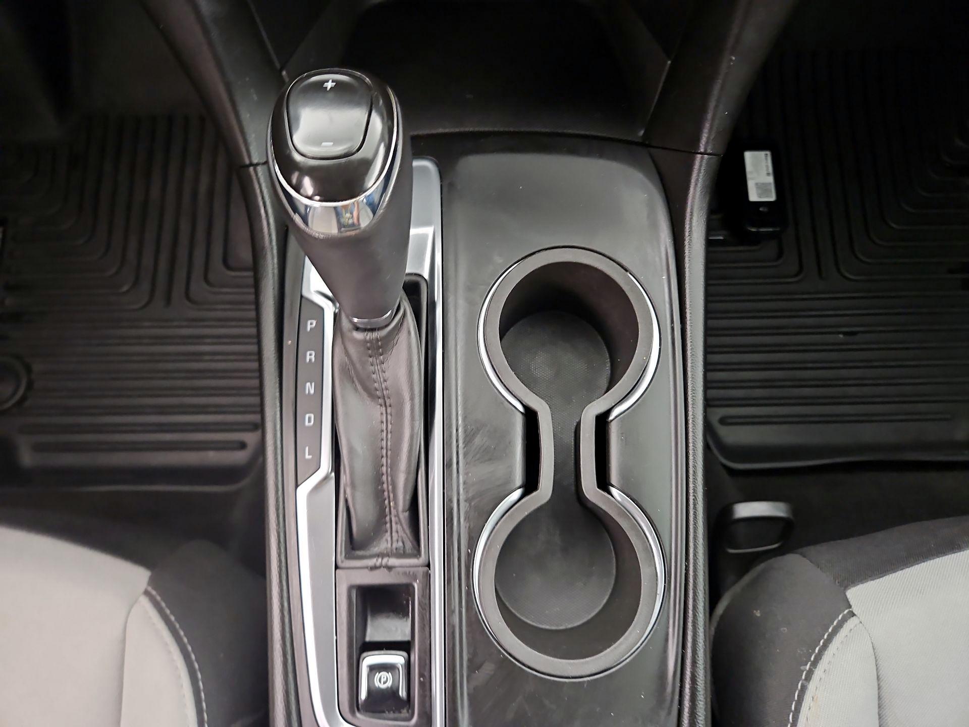Thumbnail: 2019 Chevrolet Equinox - 18