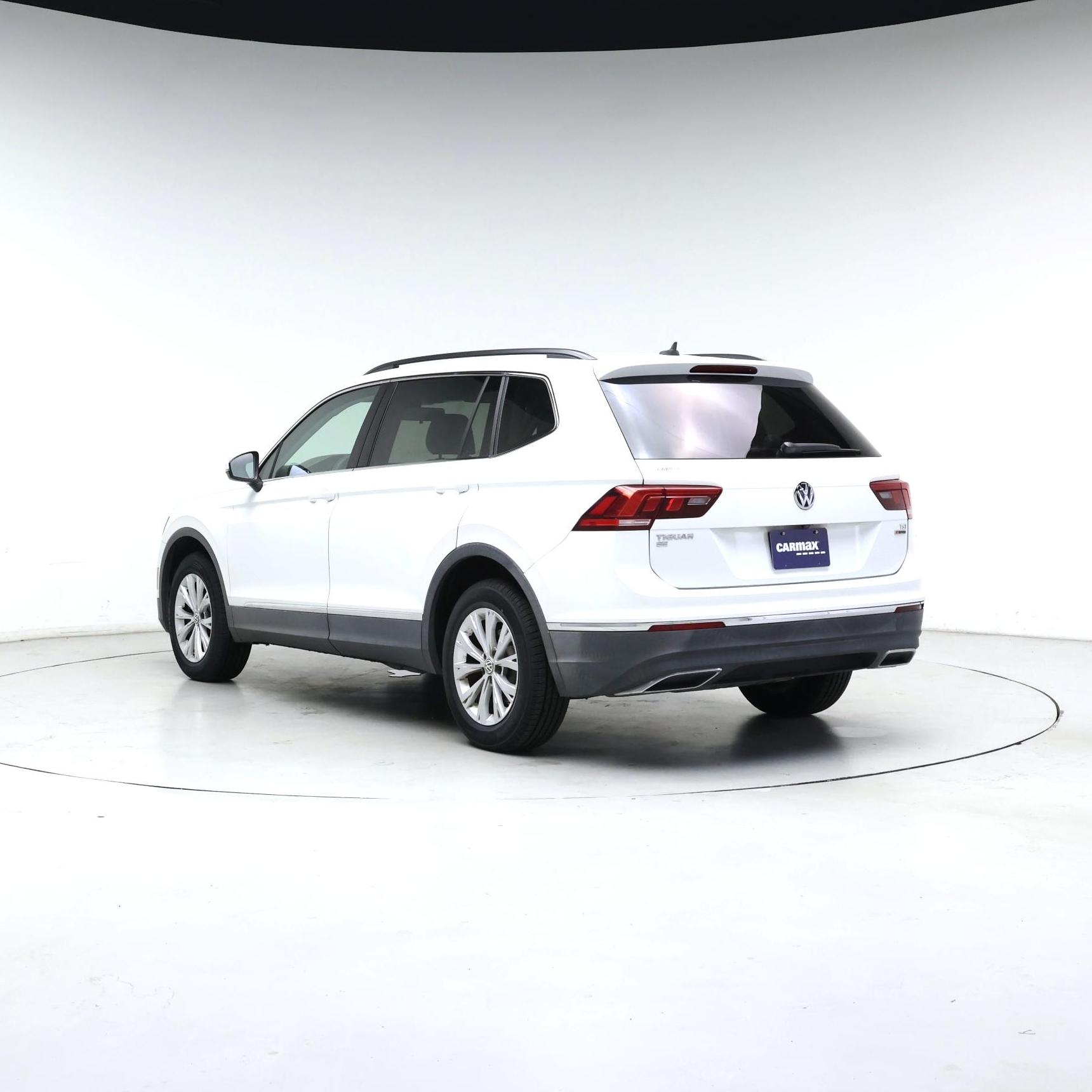 Thumbnail: 2018 Volkswagen Tiguan - 2