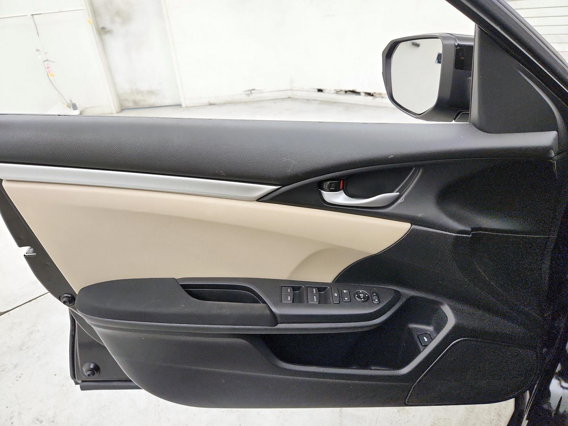 Thumbnail: 2018 Honda Civic - 12