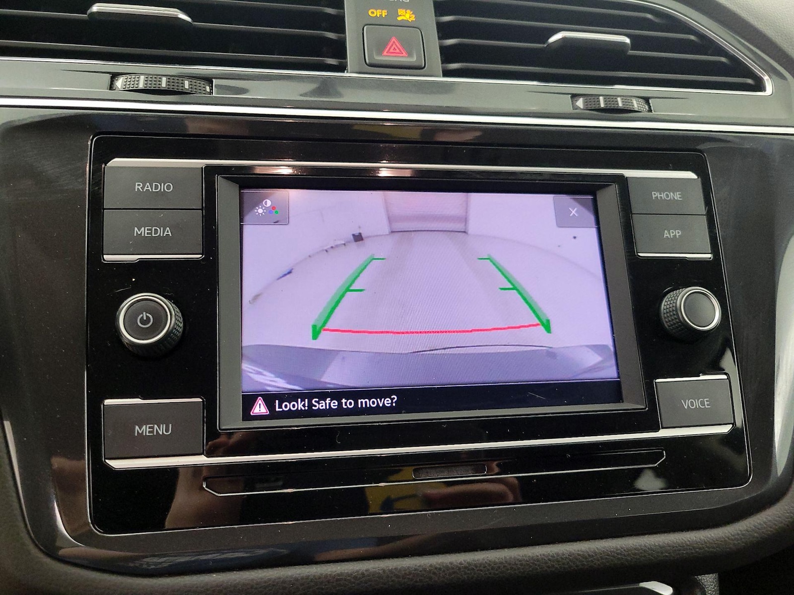 2021 Volkswagen Tiguan S - Photo 14