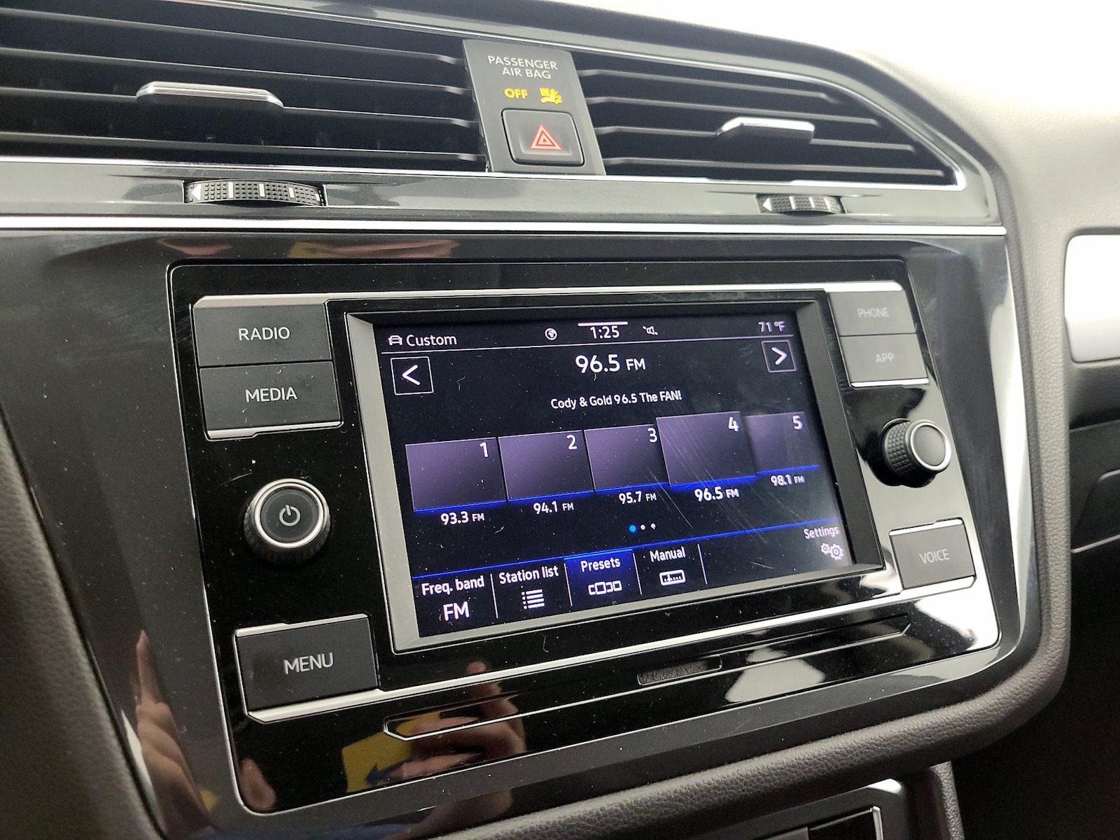 2021 Volkswagen Tiguan S - Photo 15