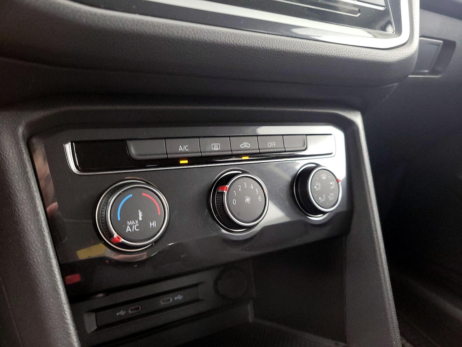 2021 Volkswagen Tiguan S - Photo 16