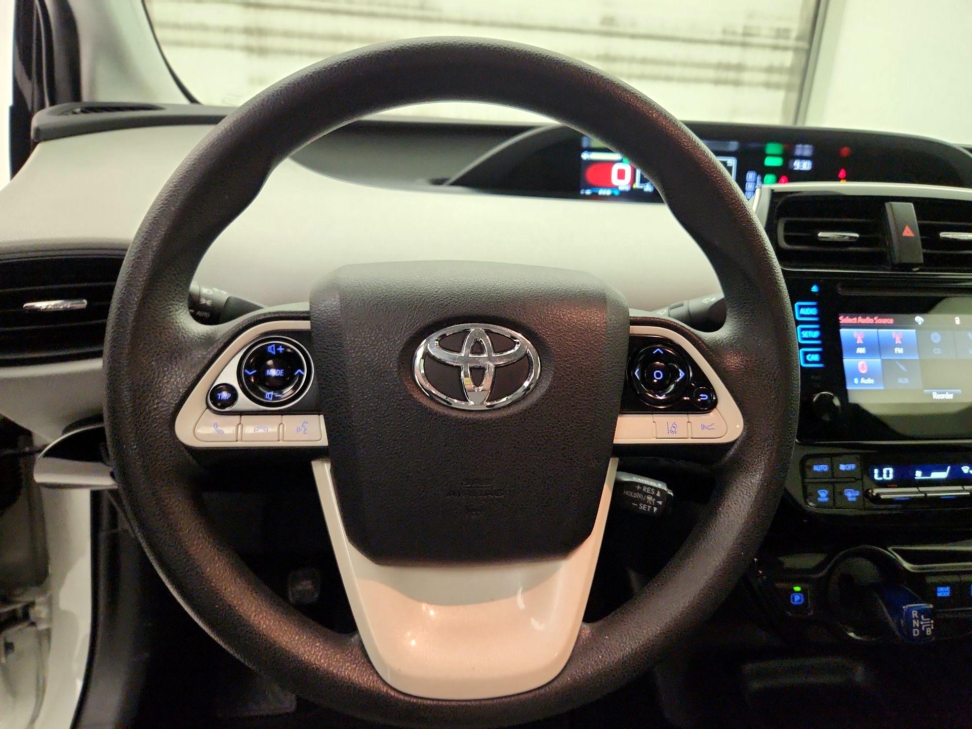 Thumbnail: 2018 Toyota Prius - 10