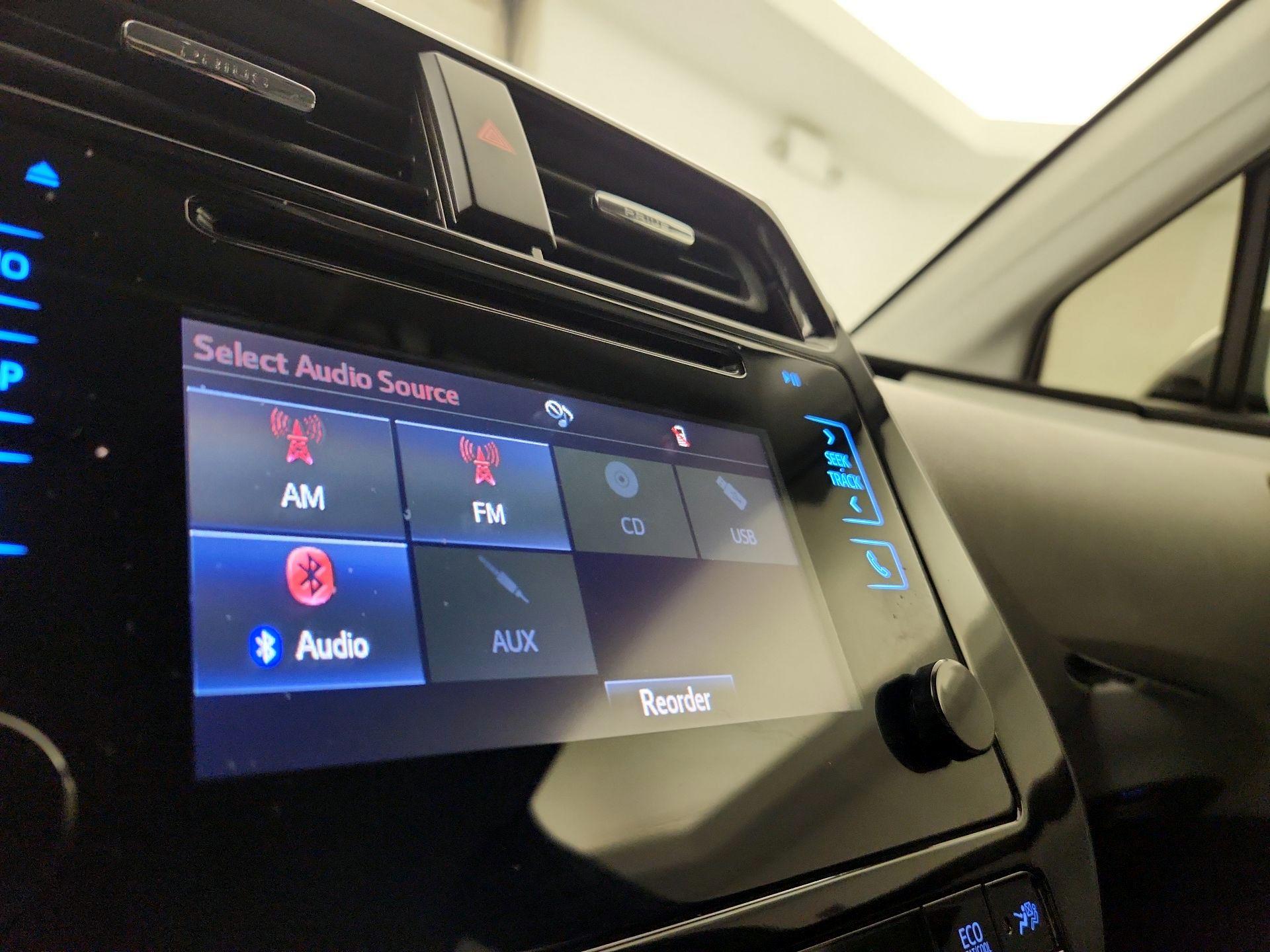 Thumbnail: 2018 Toyota Prius - 15