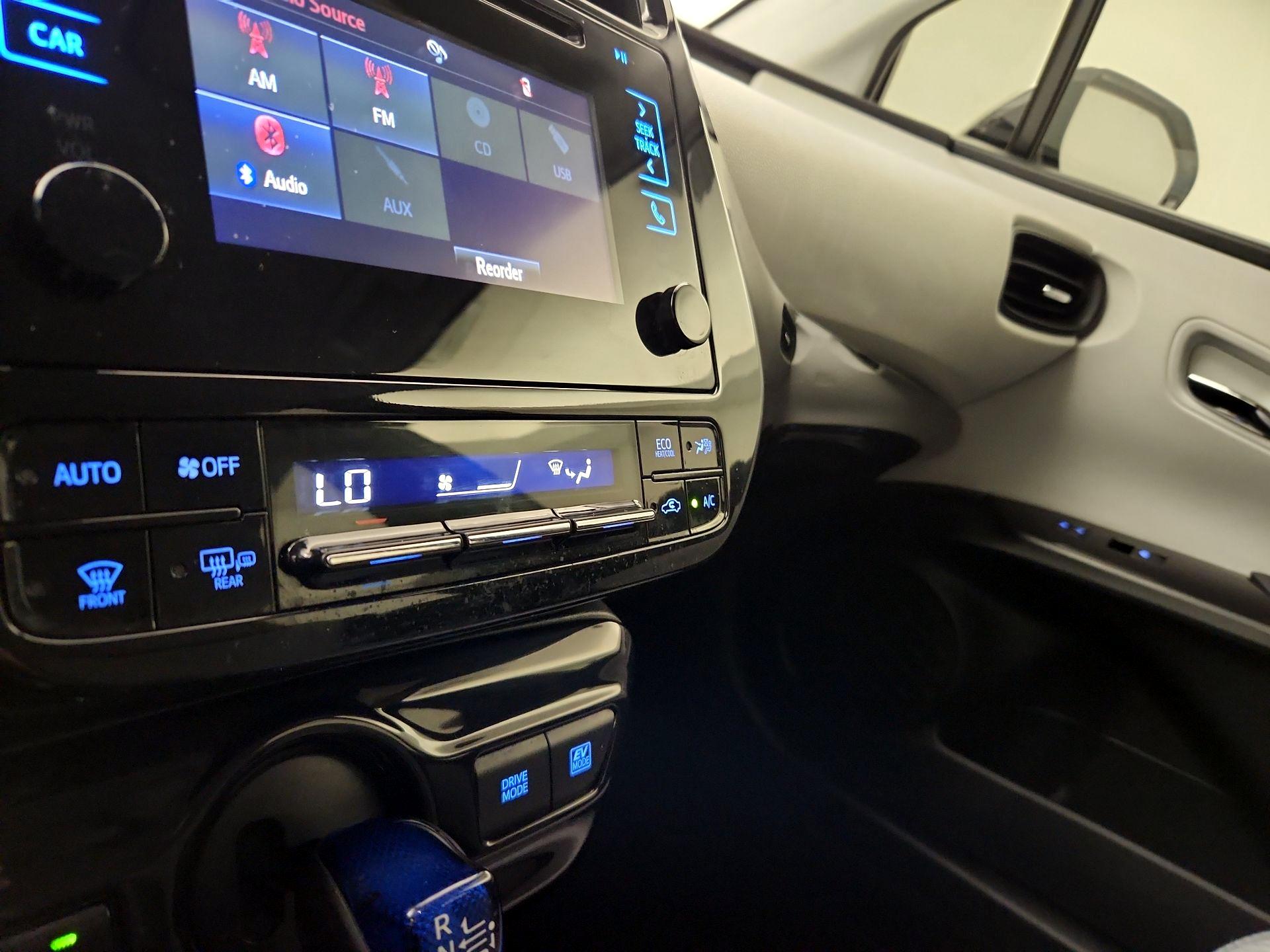 Thumbnail: 2018 Toyota Prius - 16
