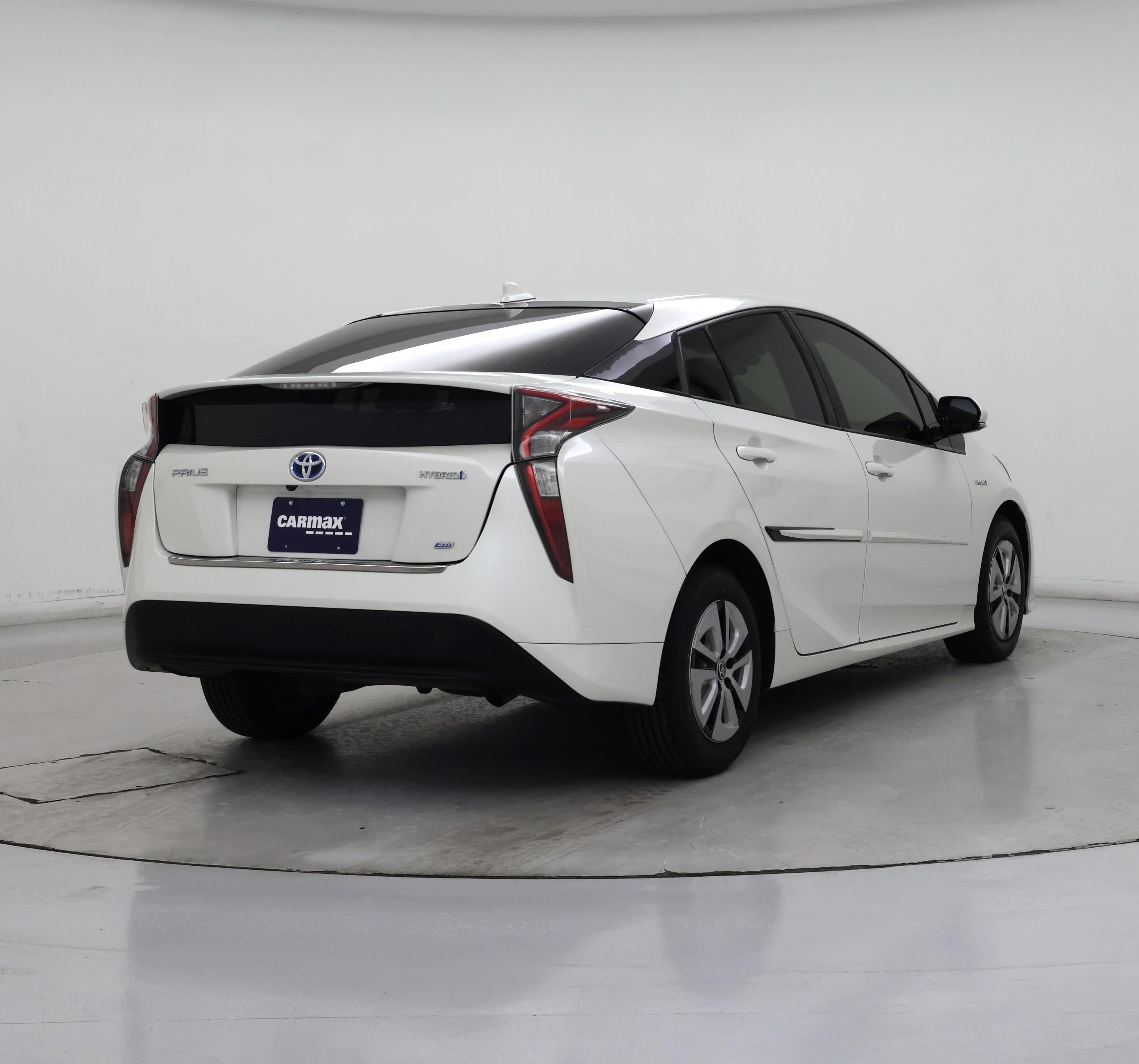Thumbnail: 2018 Toyota Prius - 8